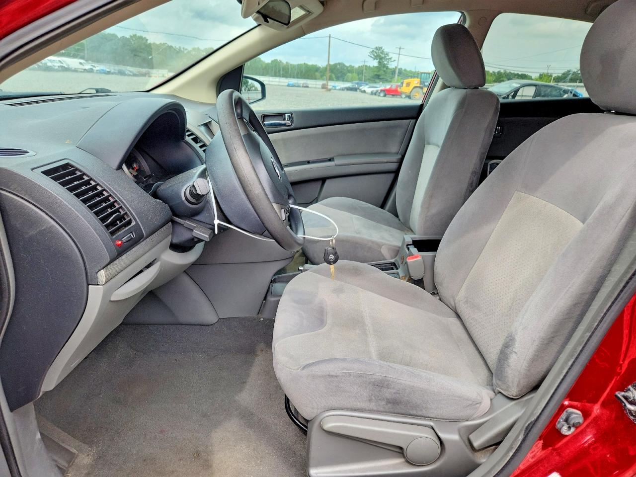 2009 Nissan Sentra 2.0 Red vin: 3N1AB61E59L614556