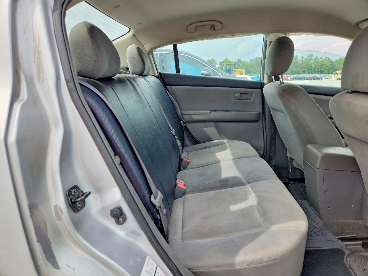 2009 Nissan Sentra 2.0 Silver vin: 3N1AB61E59L637660