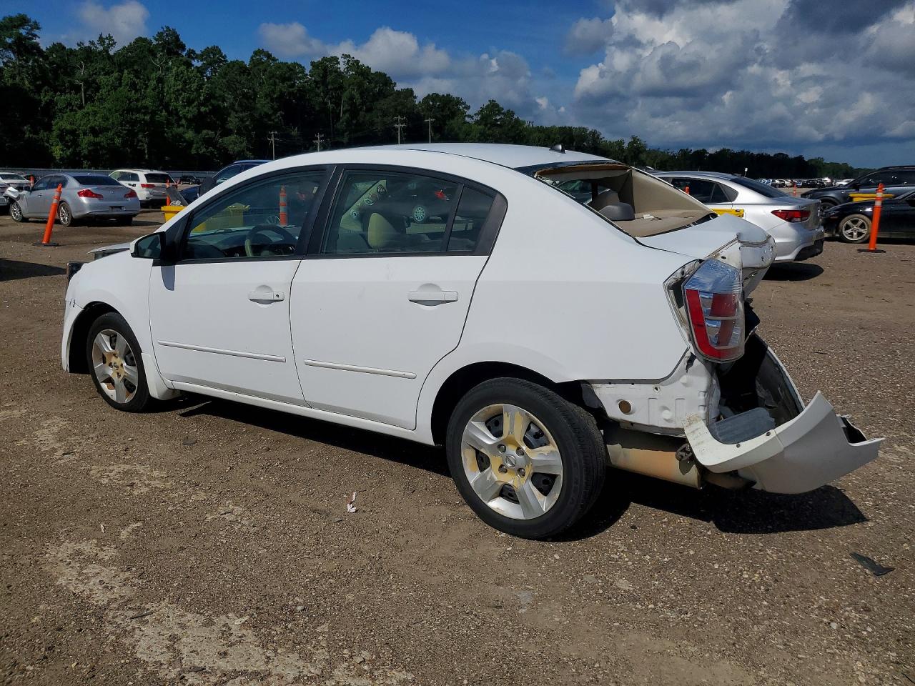 2009 Nissan Sentra 2.0 Белый vin: 3N1AB61E59L650599