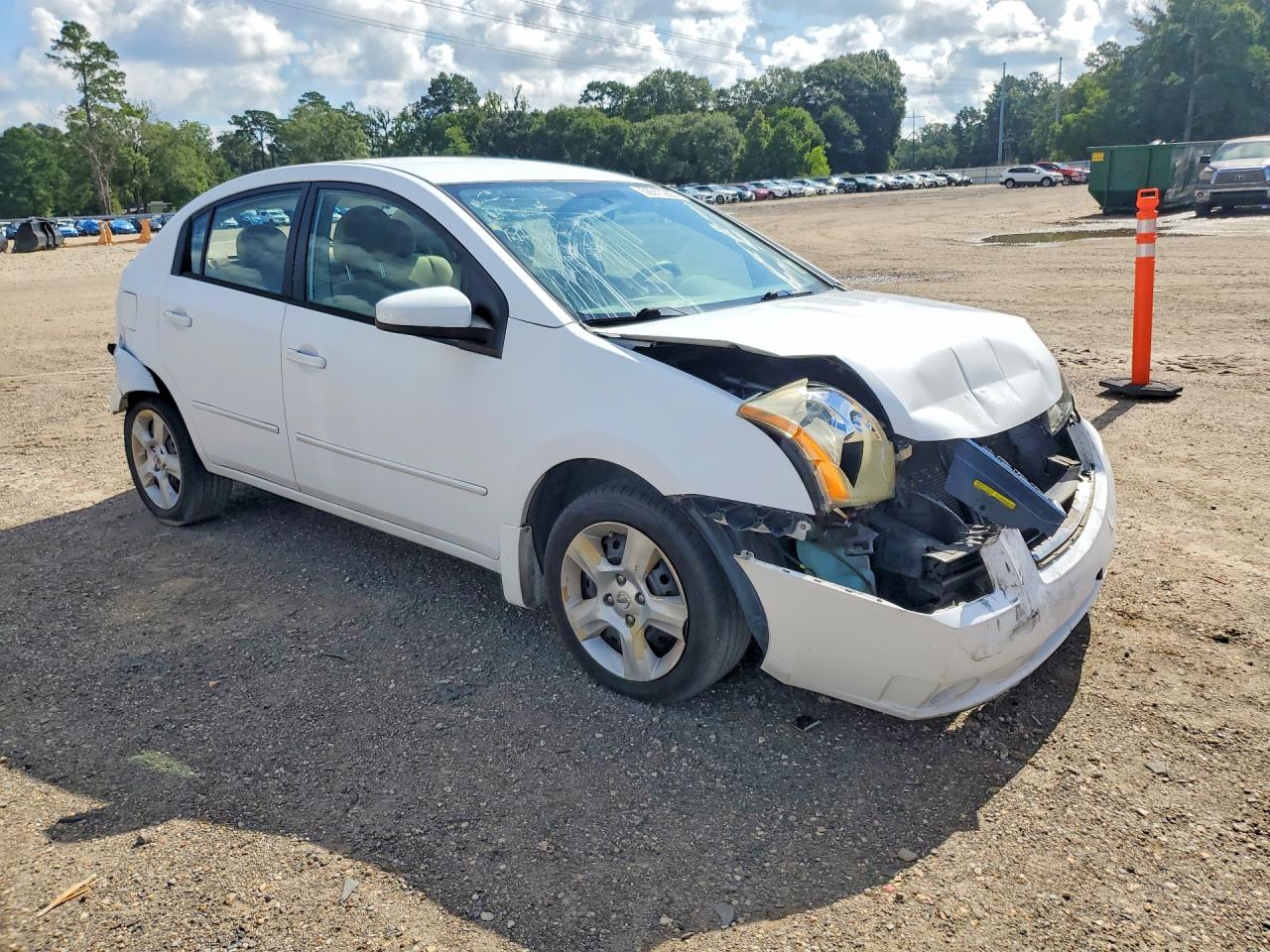 2009 Nissan Sentra 2.0 Белый vin: 3N1AB61E59L650599