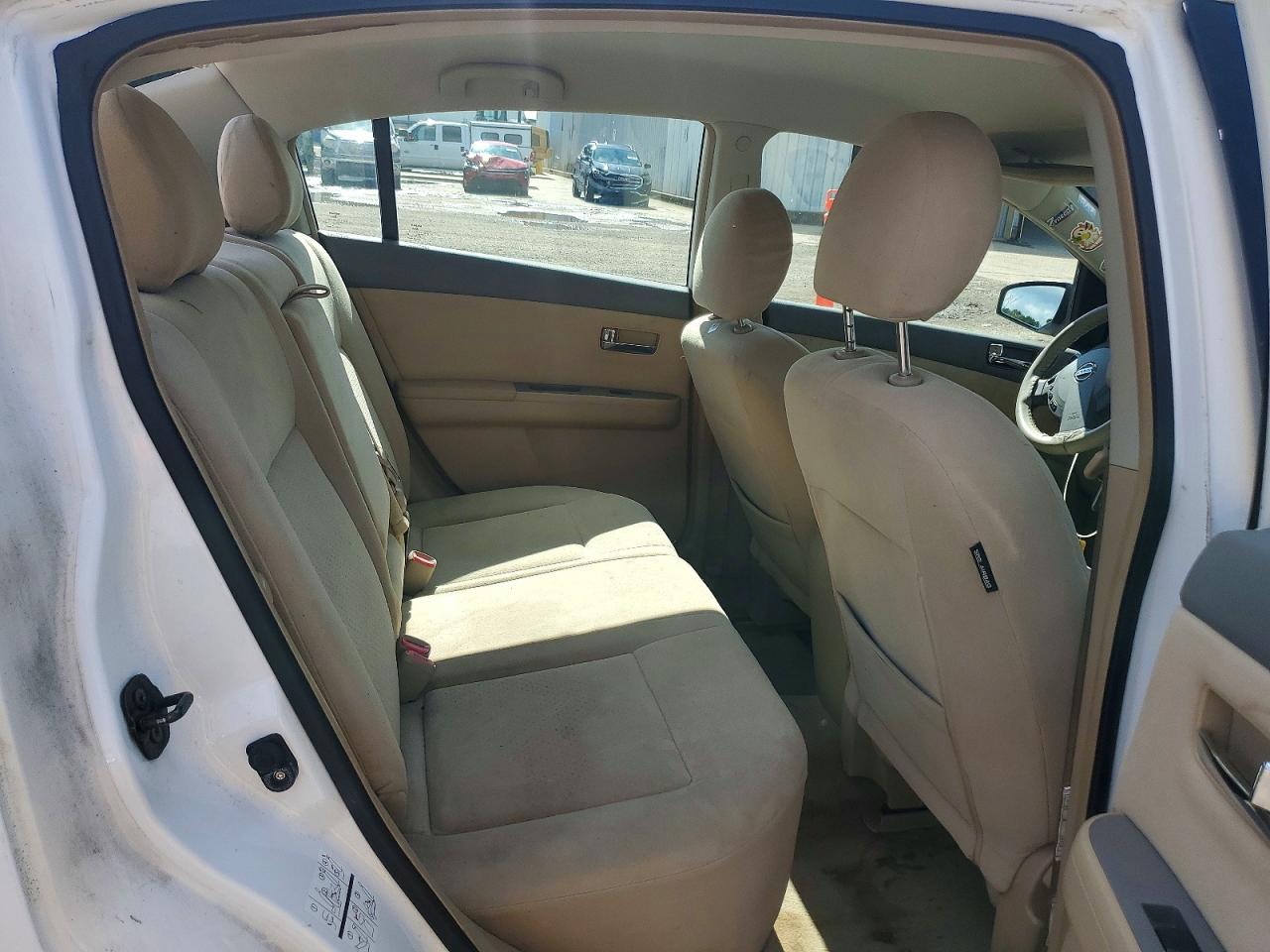 2009 Nissan Sentra 2.0 Белый vin: 3N1AB61E59L650599