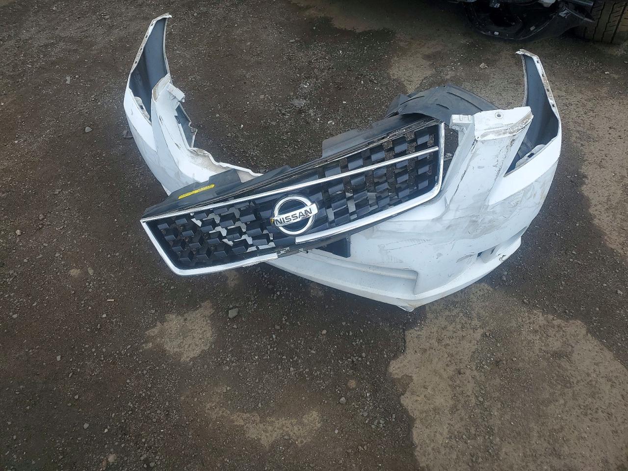 2009 Nissan Sentra 2.0 Белый vin: 3N1AB61E59L653907
