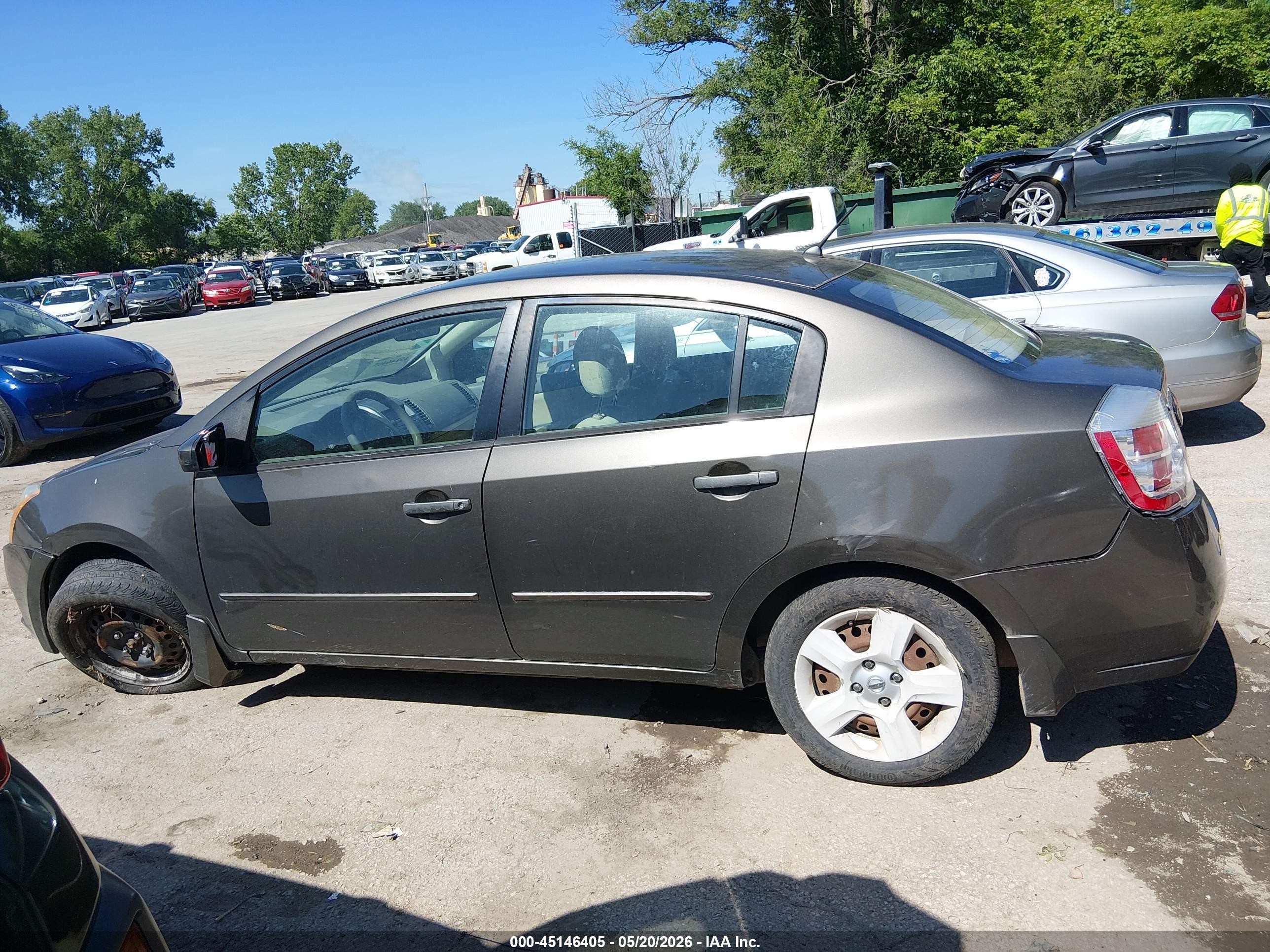 2009 Nissan Sentra 2.0s Champagne vin: 3N1AB61E59L656628