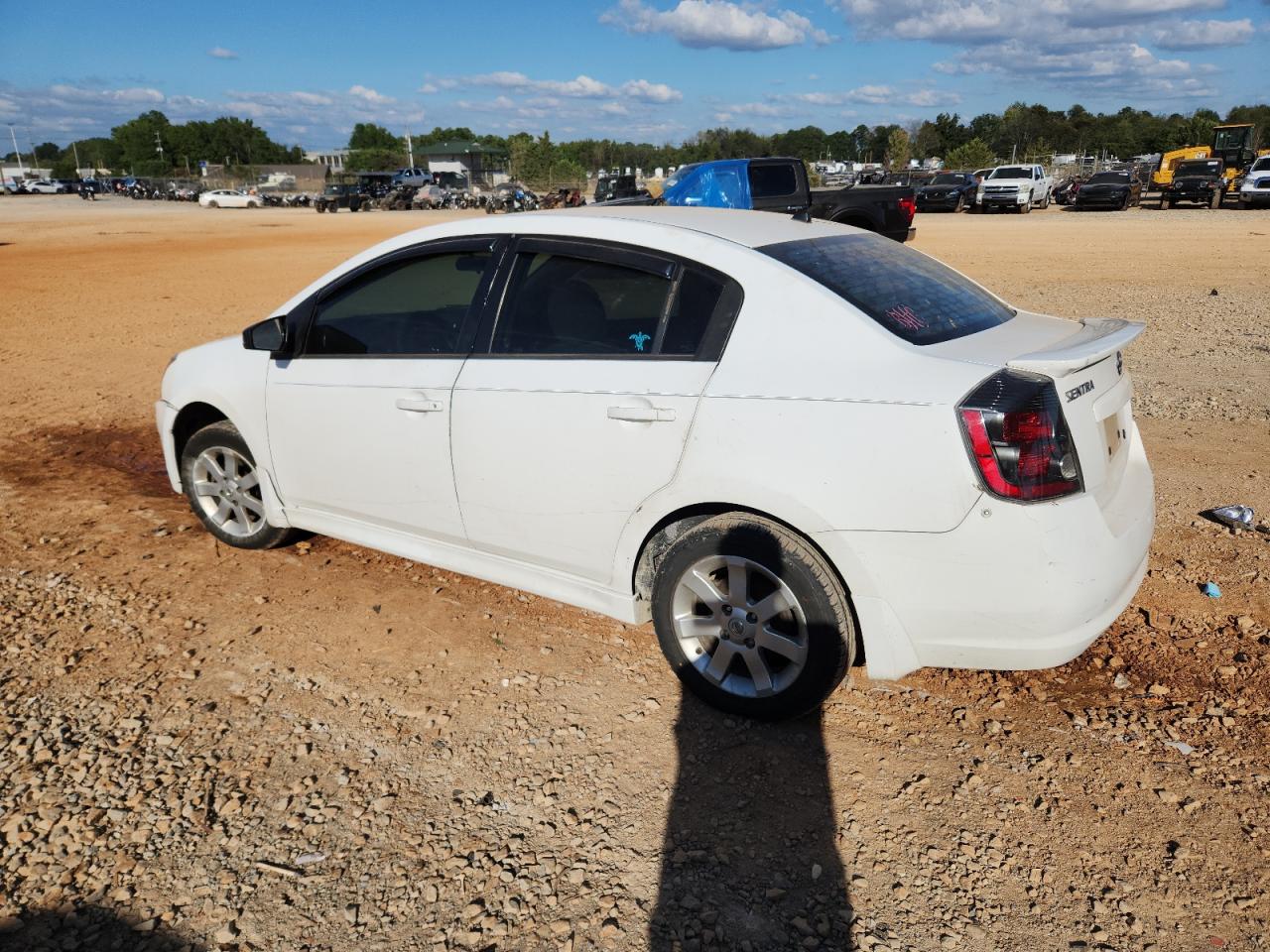 2009 Nissan Sentra 2.0 Белый vin: 3N1AB61E59L677463