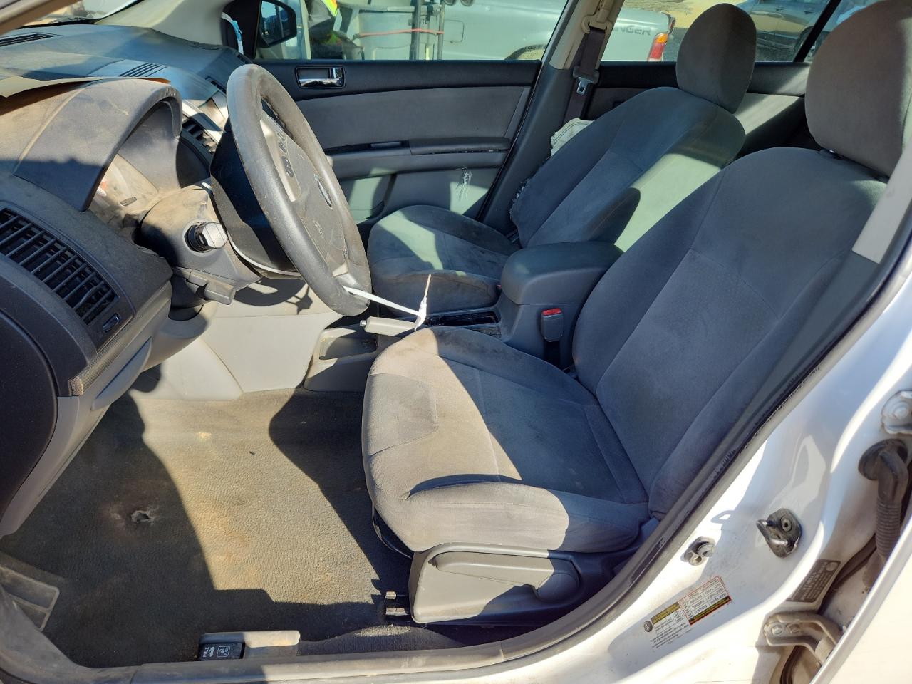 2009 Nissan Sentra 2.0 Белый vin: 3N1AB61E59L677463