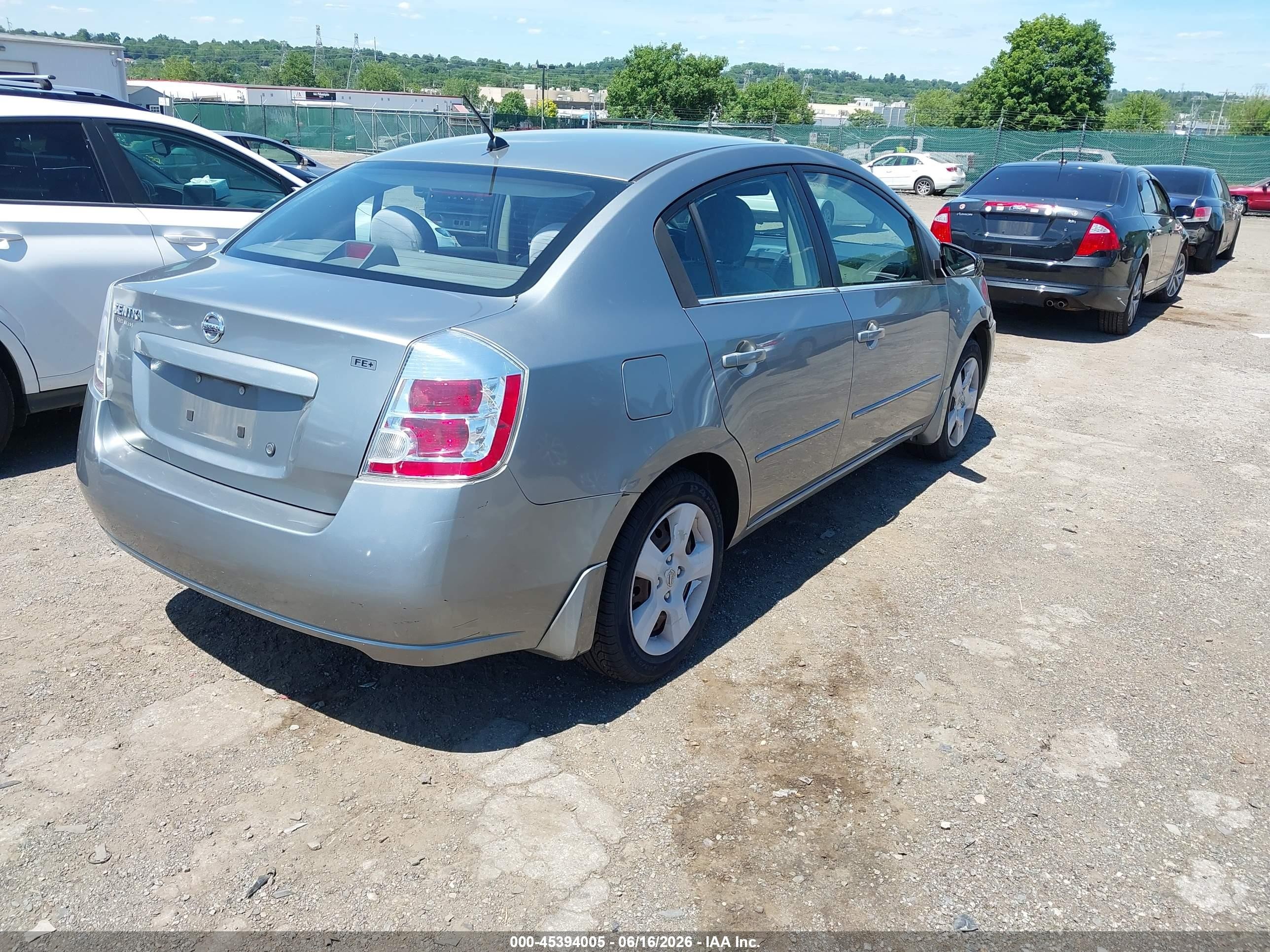 2009 Nissan Sentra 2.0s Silver vin: 3N1AB61E59L682369