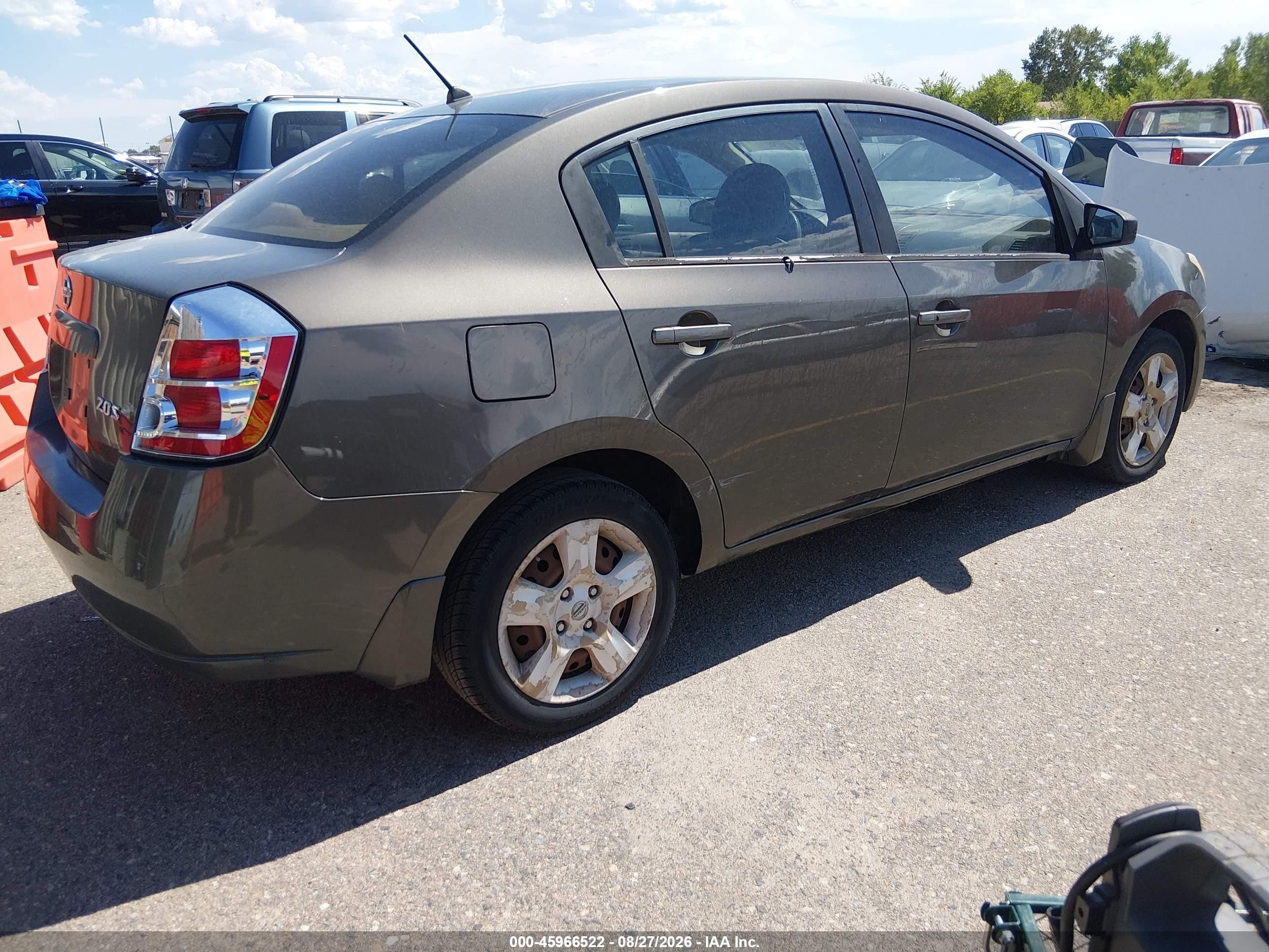 2007 Nissan Sentra 2.0s Tan vin: 3N1AB61E67L640922