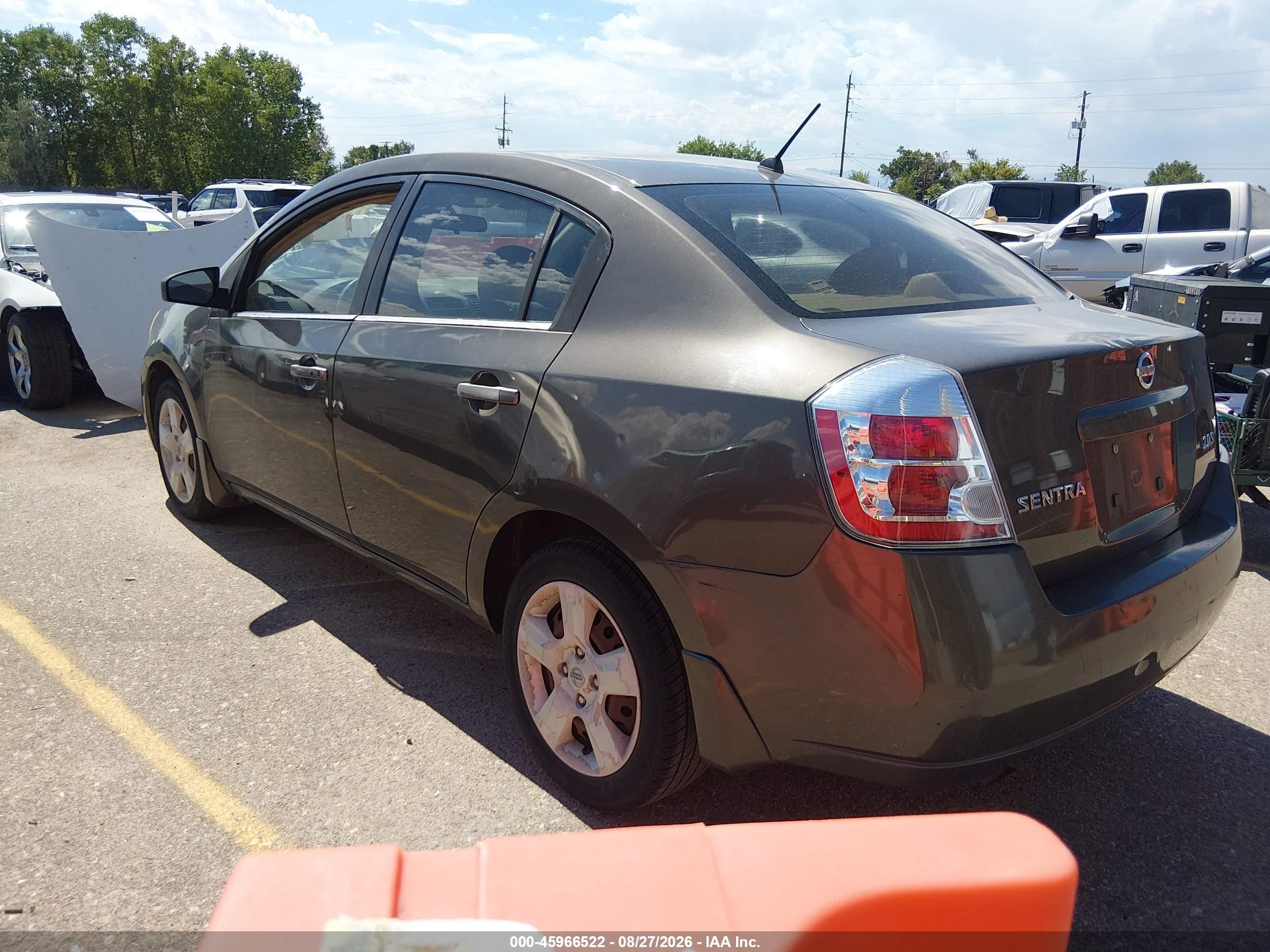 2007 Nissan Sentra 2.0s Tan vin: 3N1AB61E67L640922