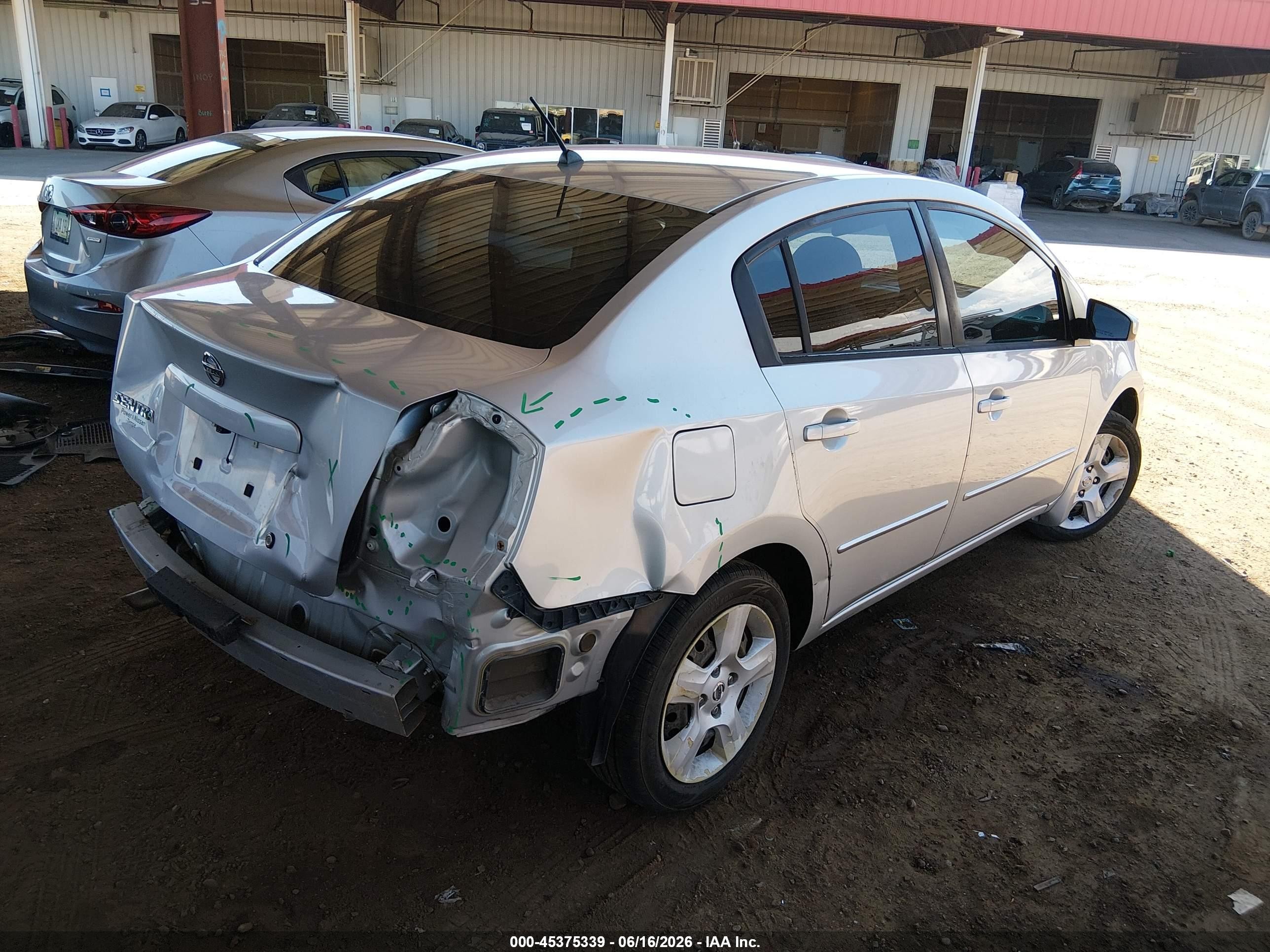 2008 Nissan Sentra 2.0s Серебряный vin: 3N1AB61E68L755604