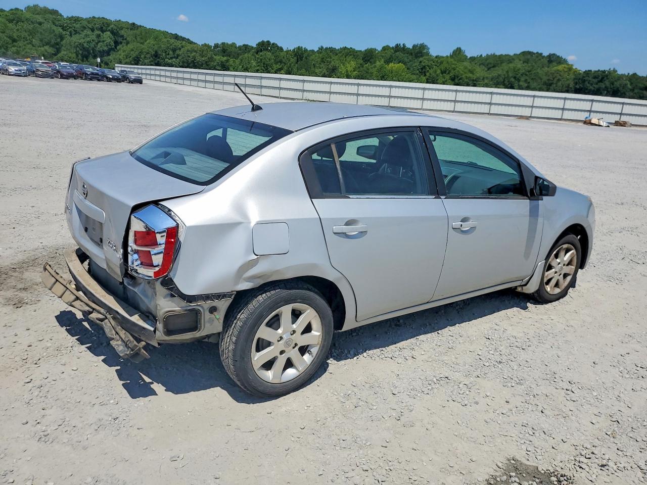 2007 Nissan Sentra 2.0 Серебряный vin: 3N1AB61E77L640959