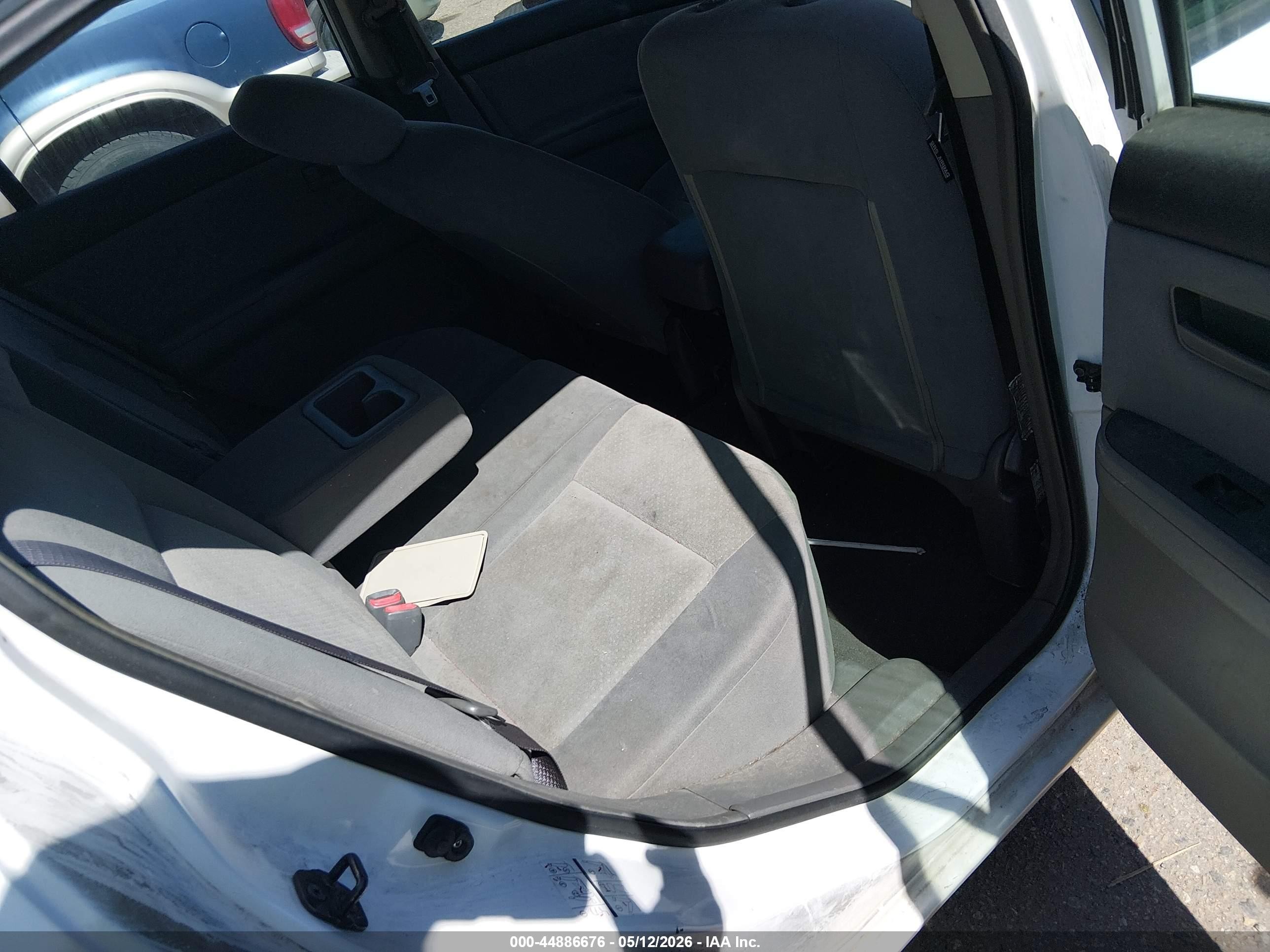 2009 Nissan Sentra 2.0 White vin: 3N1AB61E79L645386