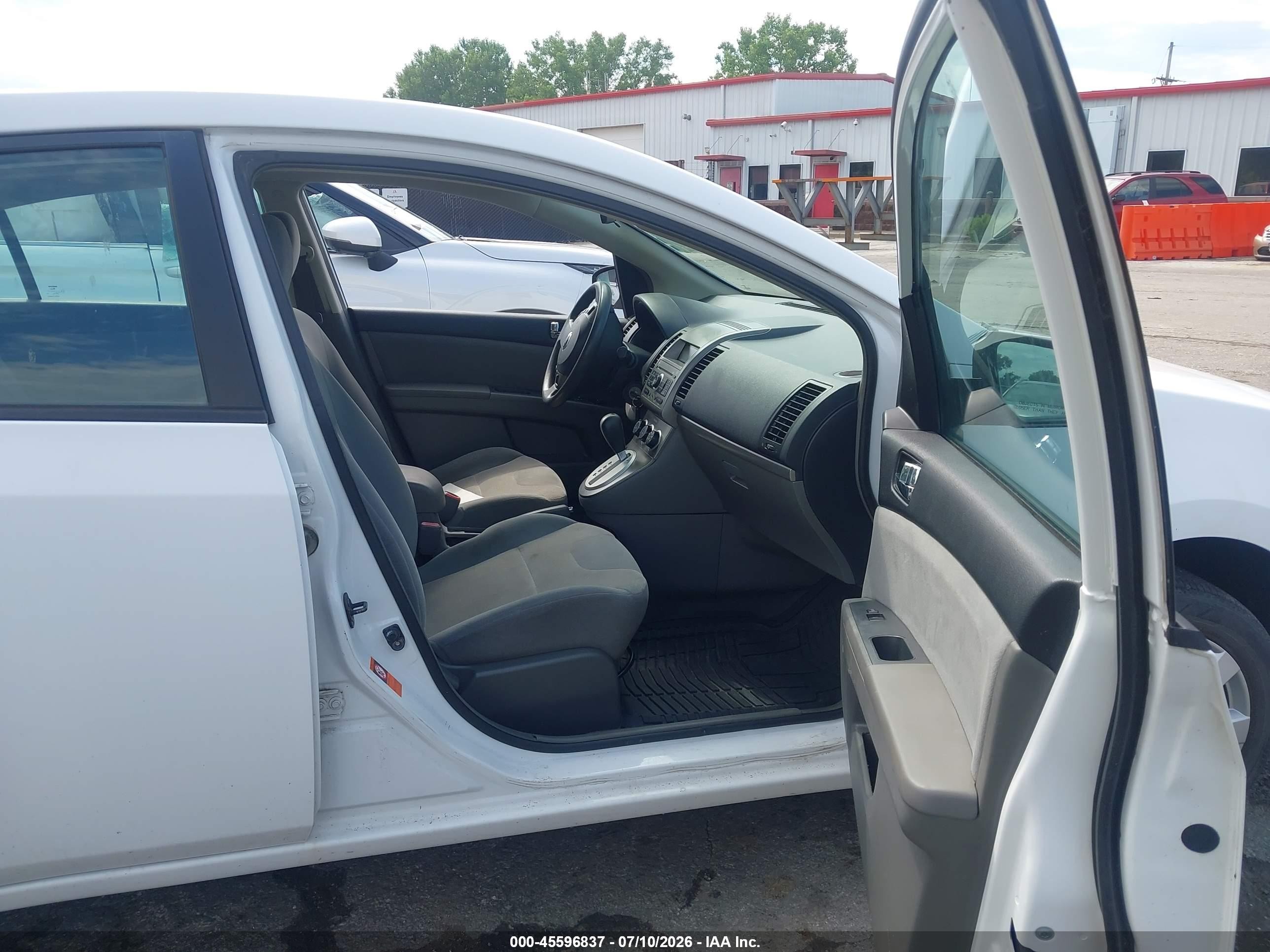 2009 Nissan Sentra 2.0s White vin: 3N1AB61E79L658185