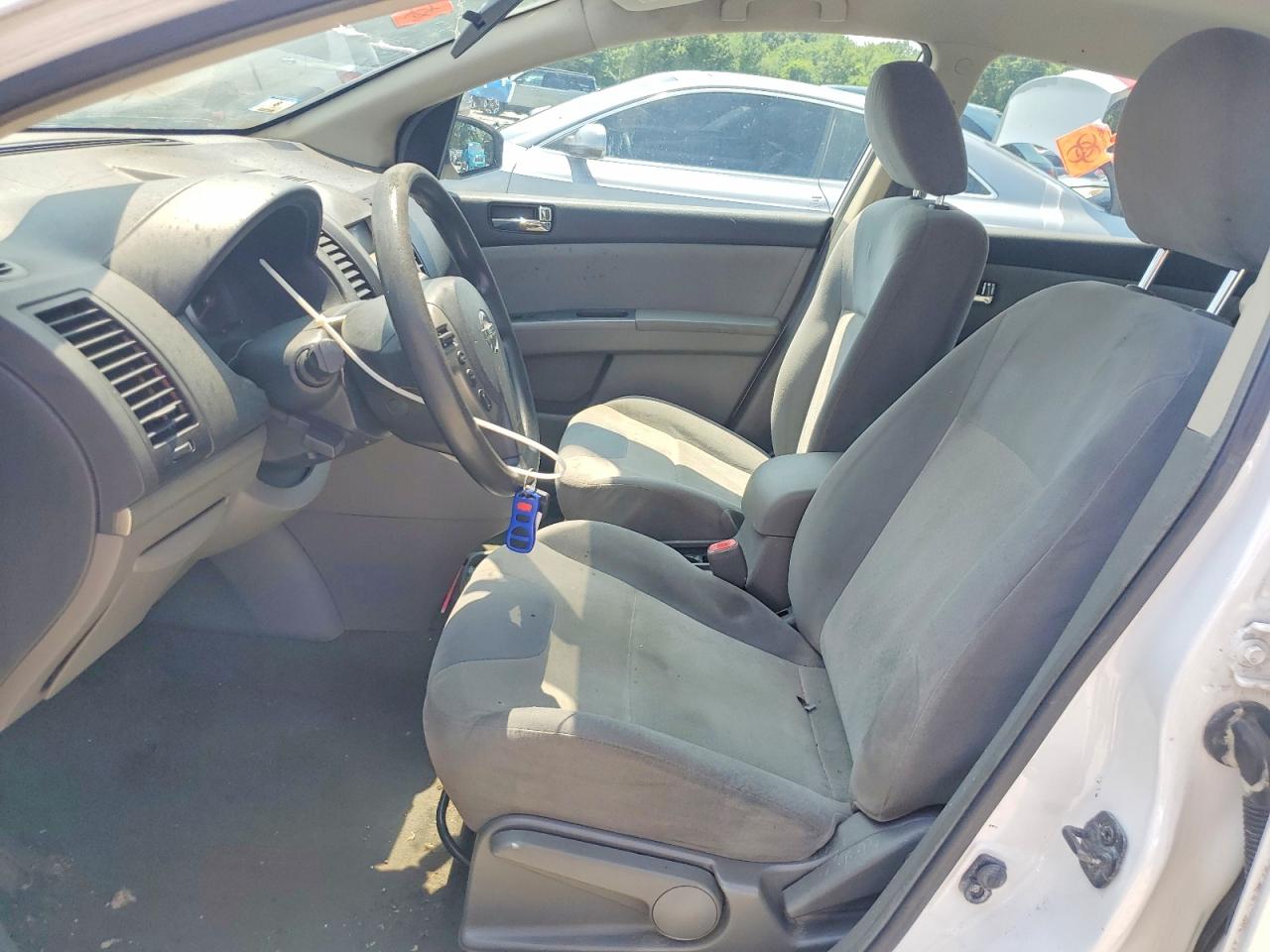 2009 Nissan Sentra 2.0 White vin: 3N1AB61E79L664004