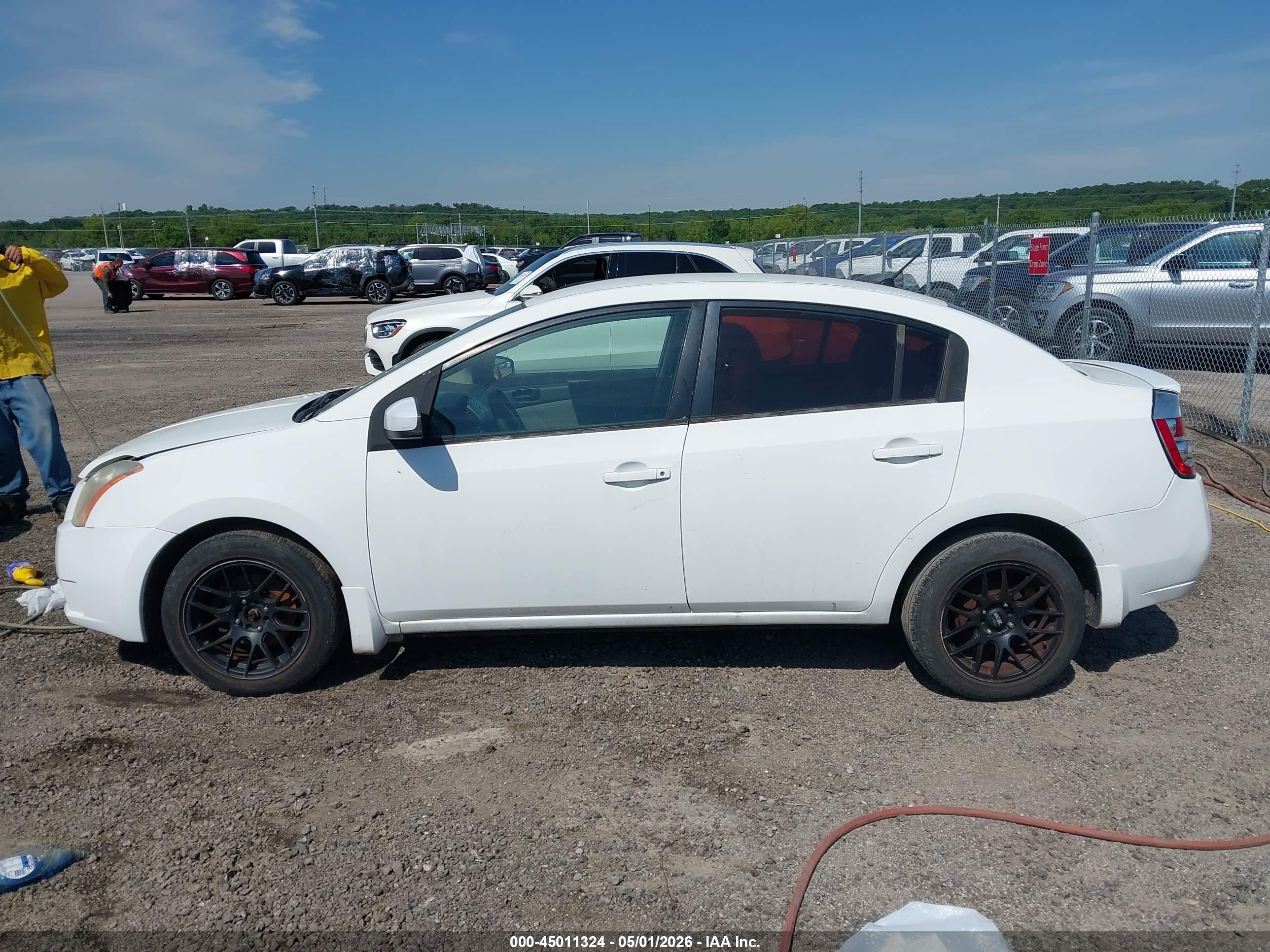 2008 Nissan Sentra 2.0 White vin: 3N1AB61E88L613304