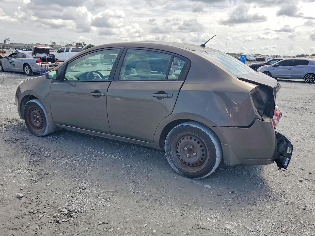 2008 Nissan Sentra 2.0 Brown vin: 3N1AB61E88L697513