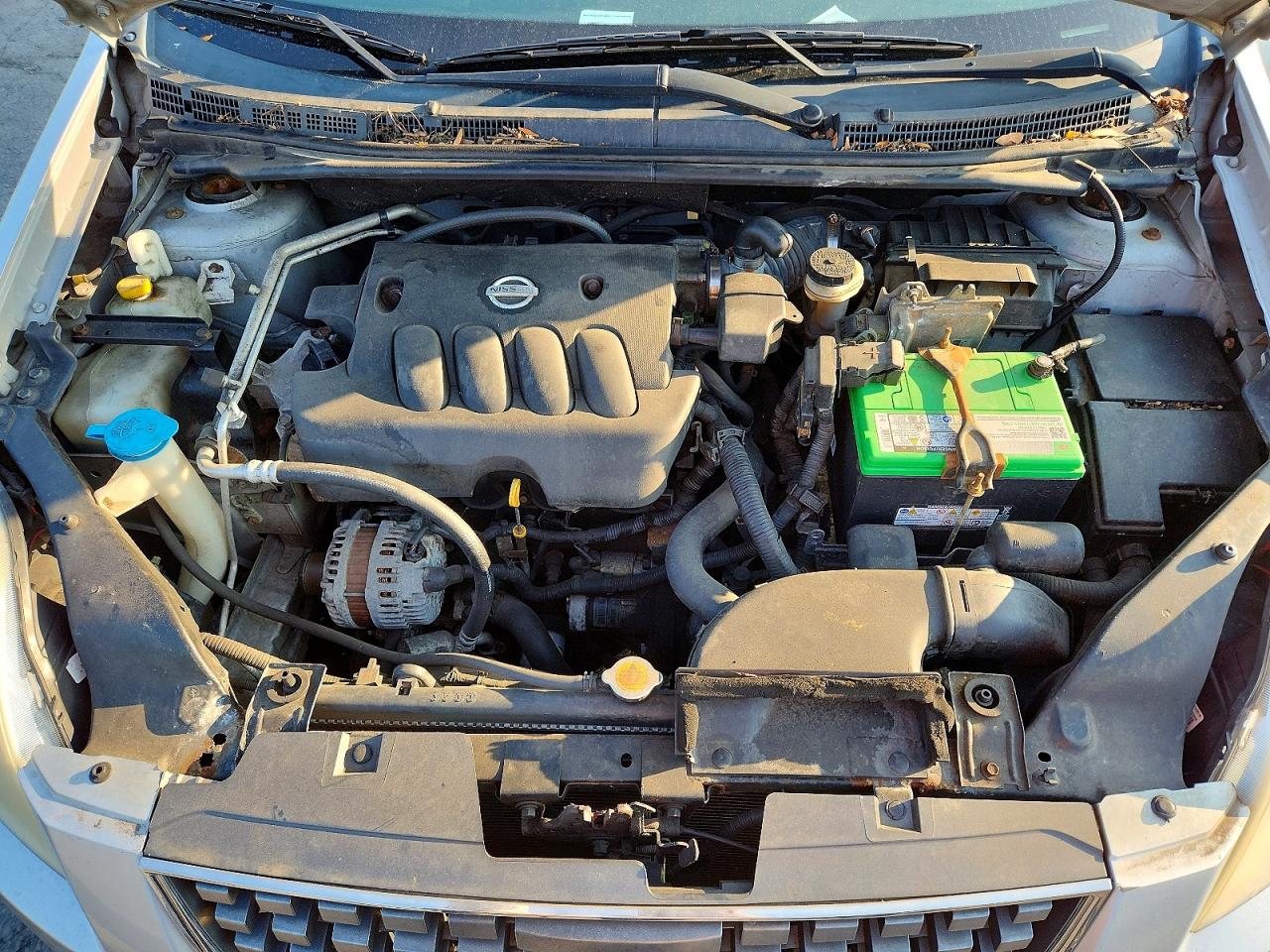 2008 Nissan Sentra 2.0 Silver vin: 3N1AB61E98L663869