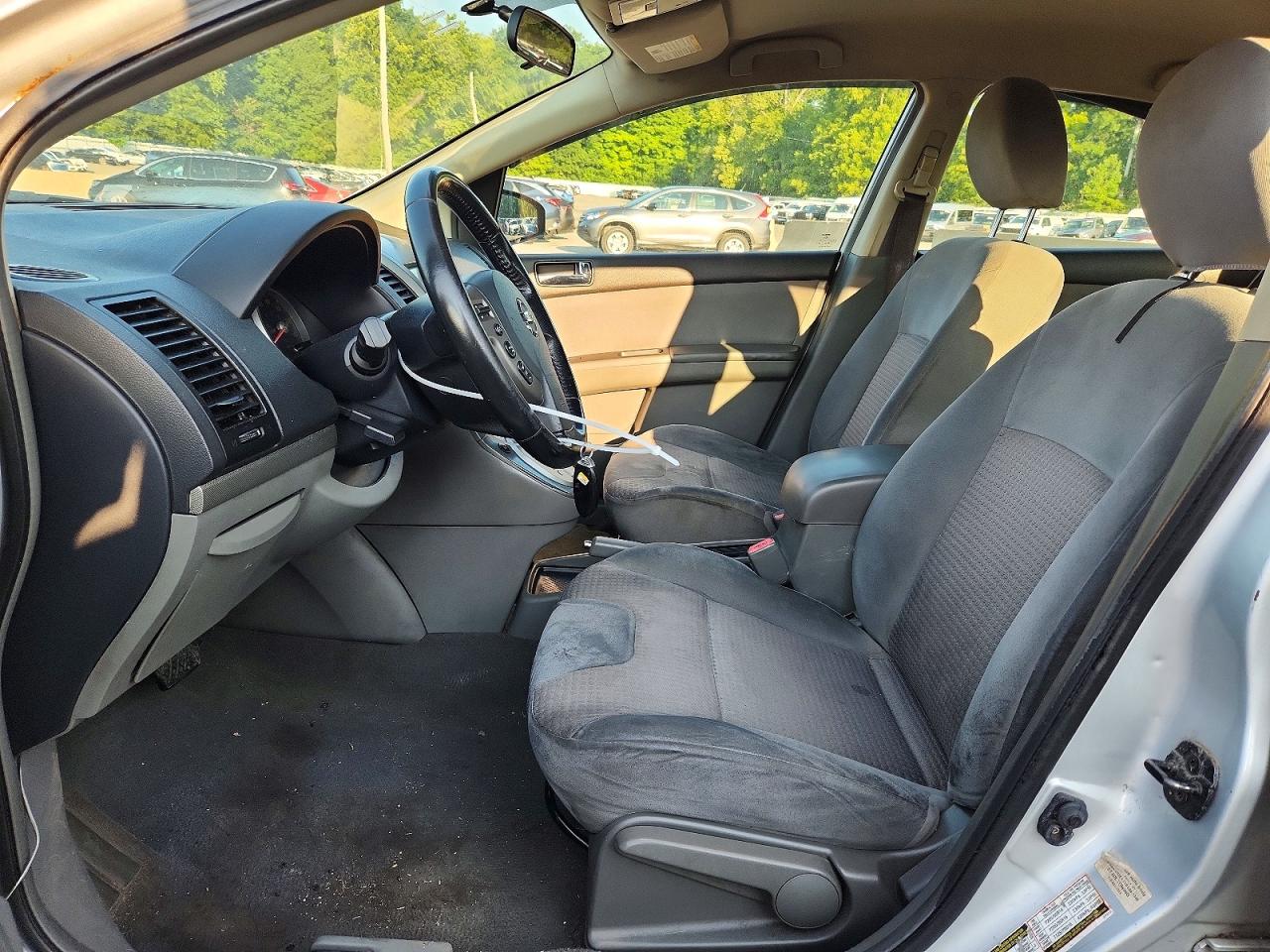 2008 Nissan Sentra 2.0 Silver vin: 3N1AB61E98L663869
