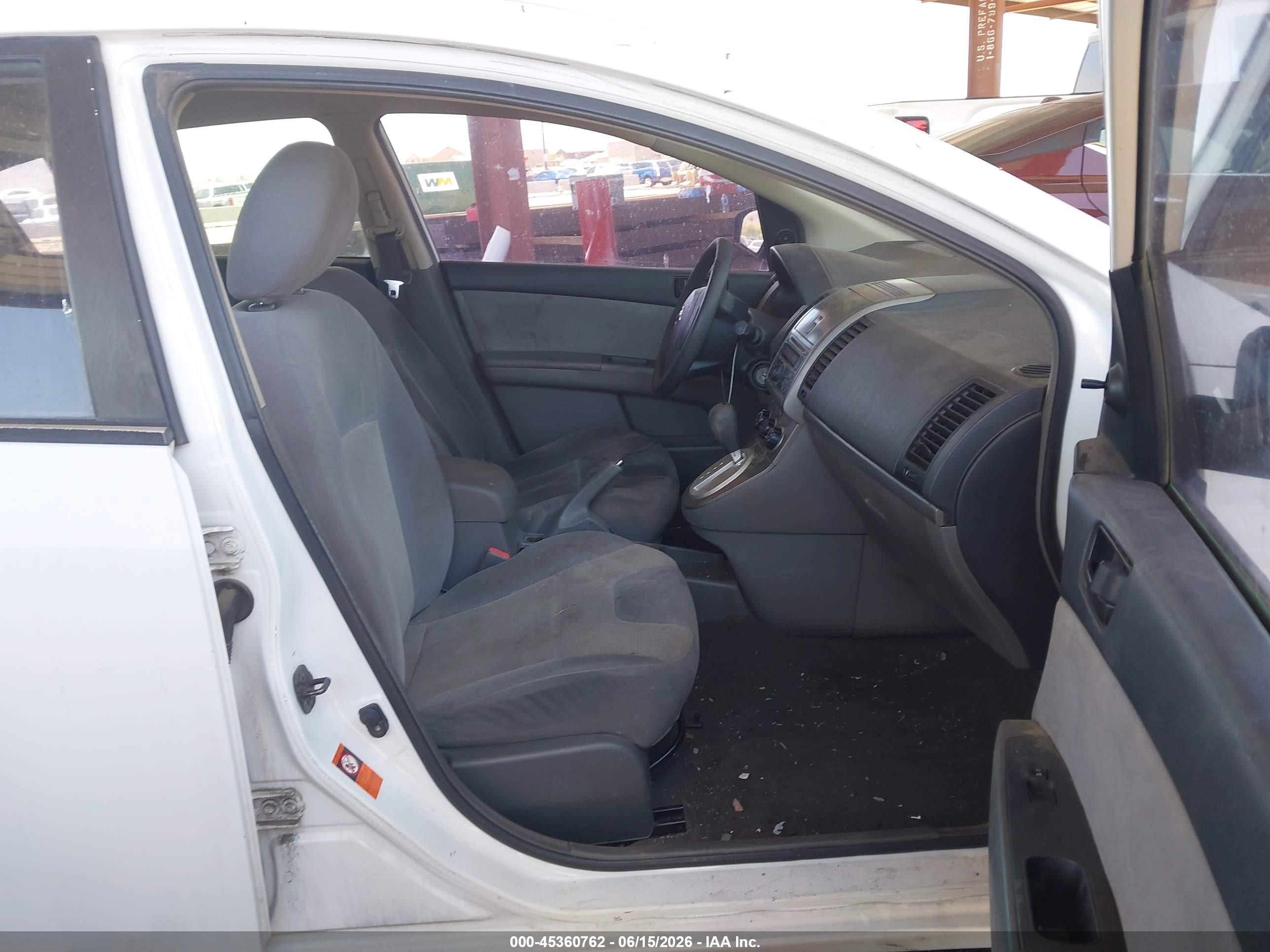 2009 Nissan Sentra 2.0 Белый vin: 3N1AB61E99L611613