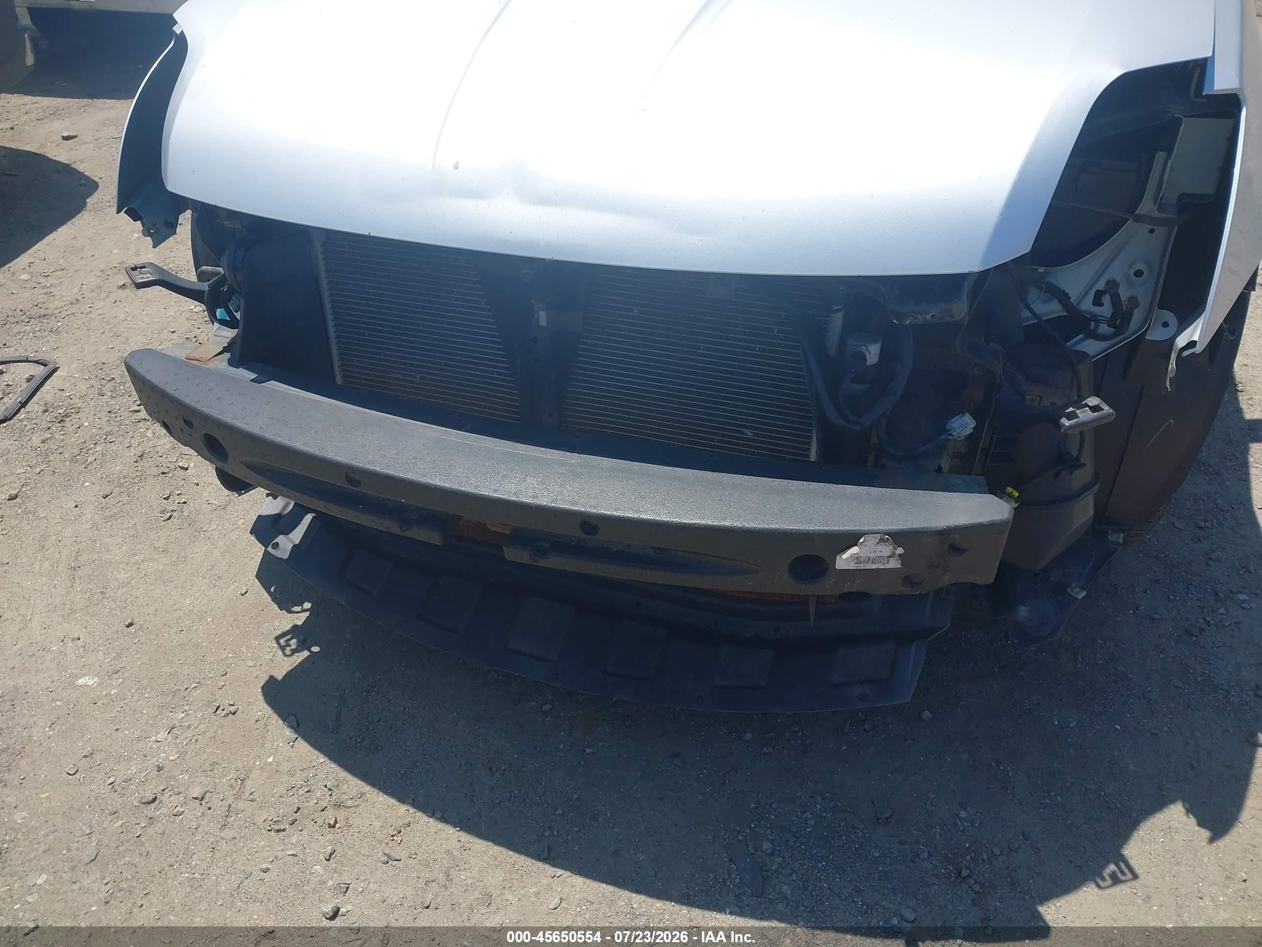 2009 Nissan Sentra 2.0 Silver vin: 3N1AB61E99L695223