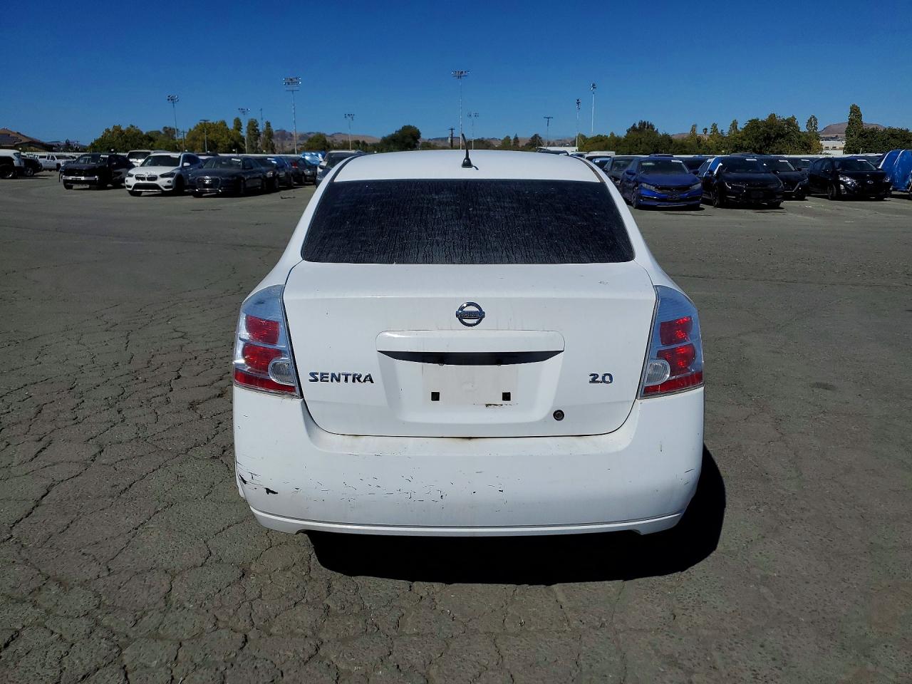 2007 Nissan Sentra 2.0 White vin: 3N1AB61EX7L634573