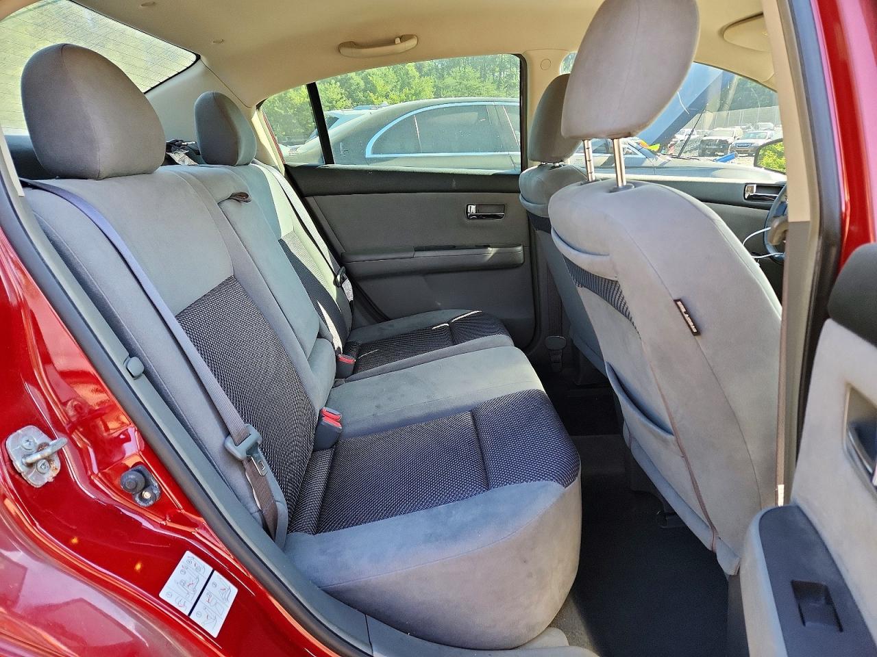2007 Nissan Sentra 2.0 Red vin: 3N1AB61EX7L638705