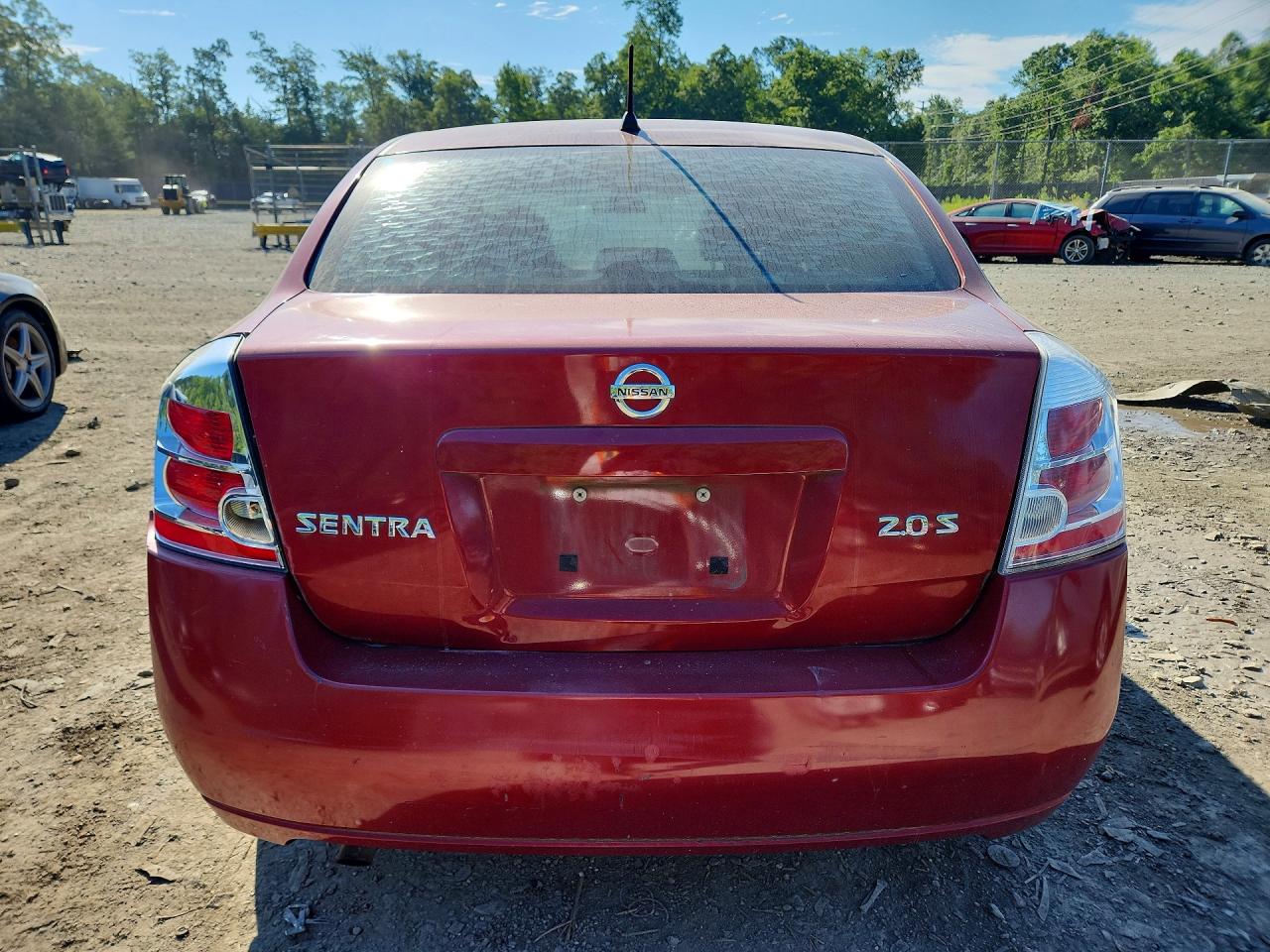 2007 Nissan Sentra 2.0 Red vin: 3N1AB61EX7L638705