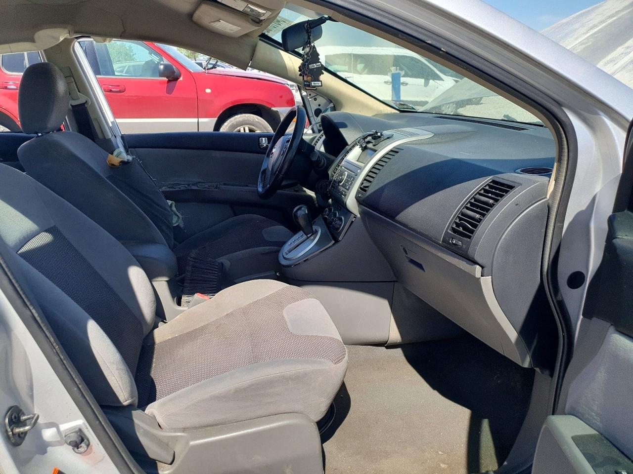 2007 Nissan Sentra 2.0 Silver vin: 3N1AB61EX7L693025