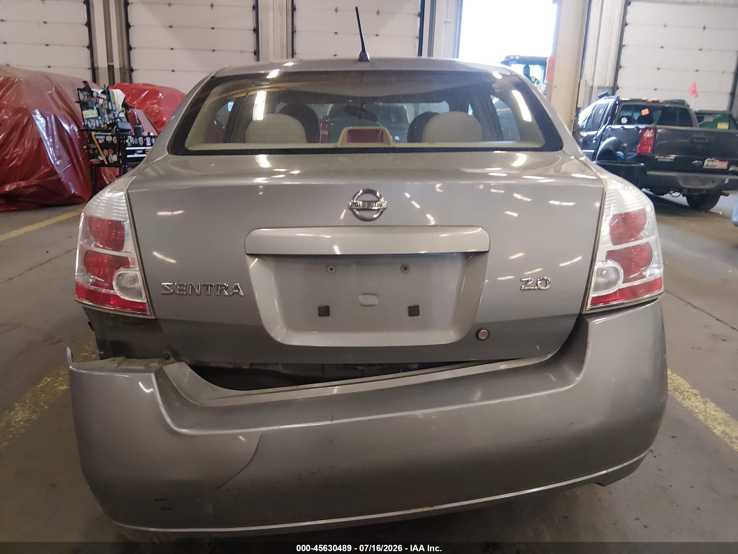 2008 Nissan Sentra 2.0 S Серебряный vin: 3N1AB61EX8L756948