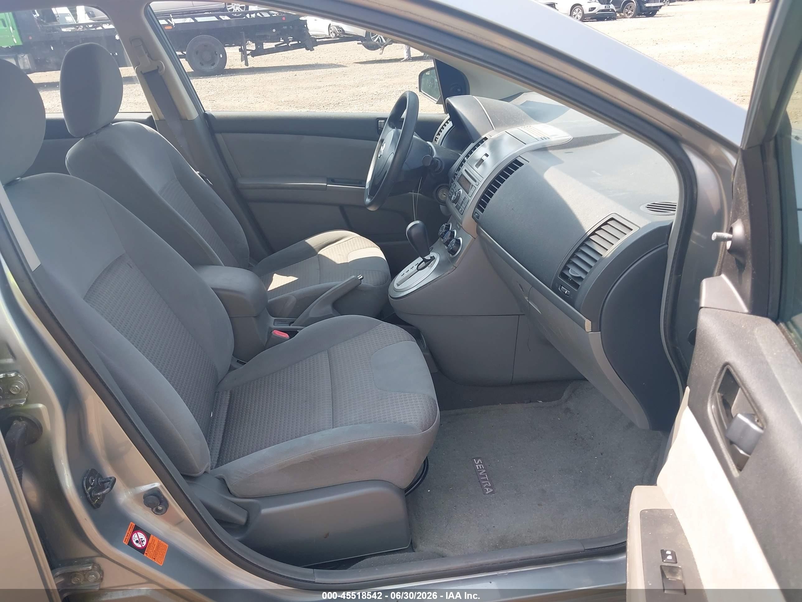 2008 Nissan Sentra 2.0 Gray vin: 3N1AB61EX8L757369