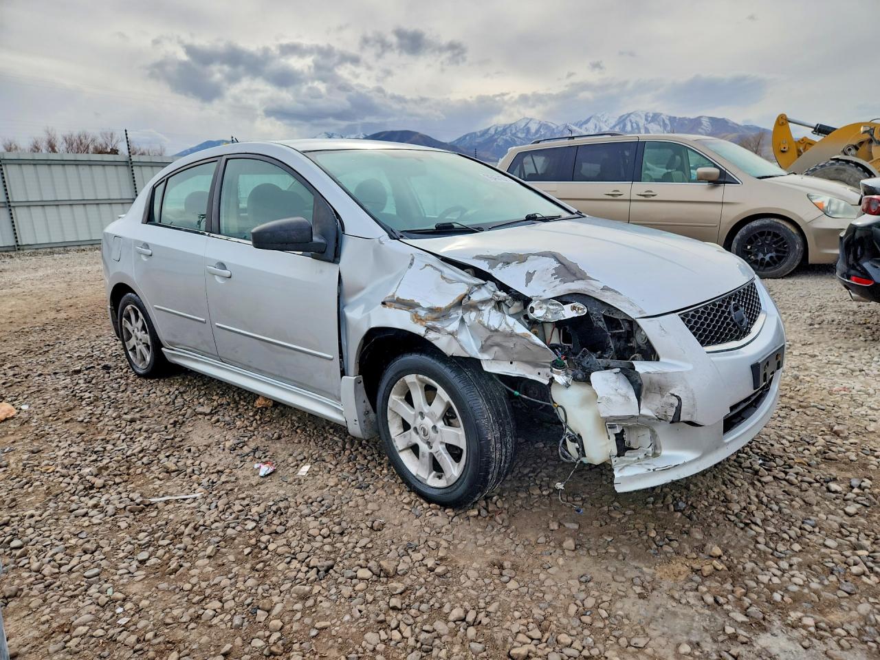 2009 Nissan Sentra 2.0 Silver vin: 3N1AB61EX9L671979