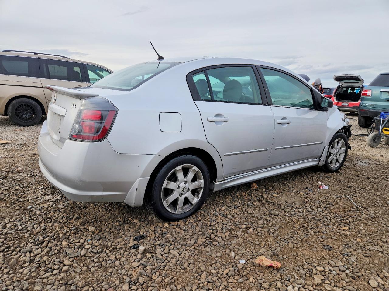2009 Nissan Sentra 2.0 Silver vin: 3N1AB61EX9L671979