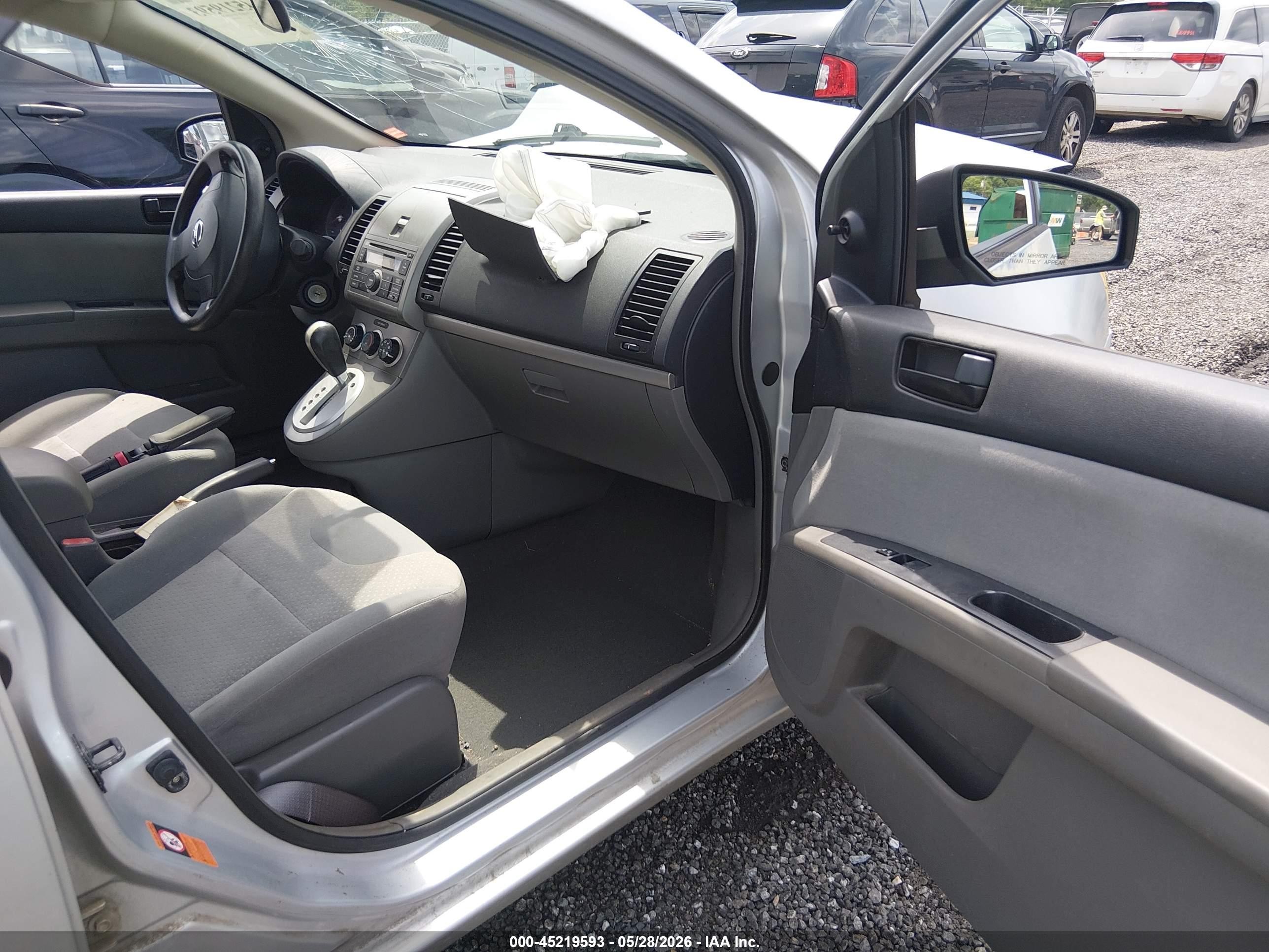 2009 Nissan Sentra 2.0 Silver vin: 3N1AB61EX9L680259