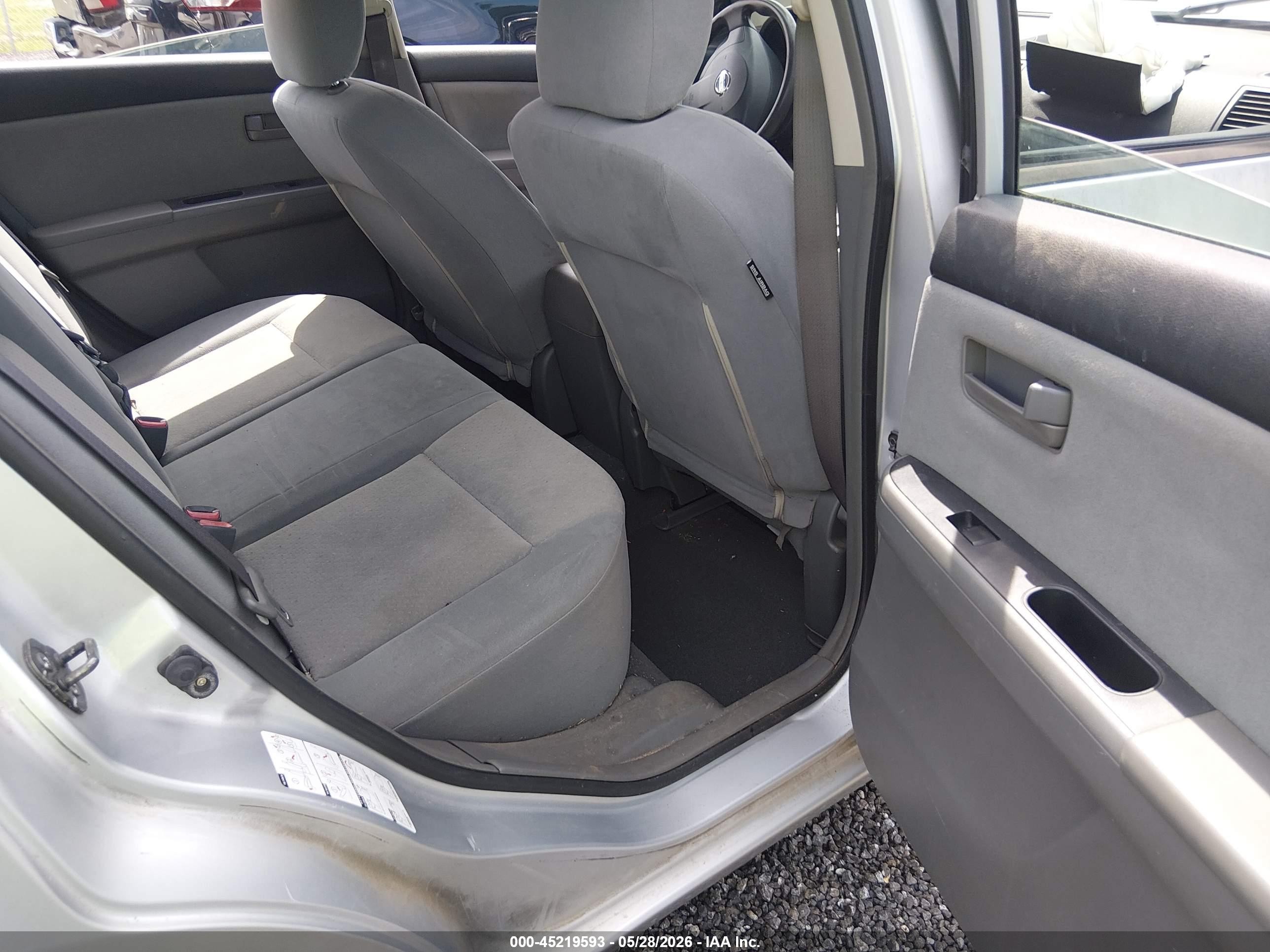 2009 Nissan Sentra 2.0 Silver vin: 3N1AB61EX9L680259