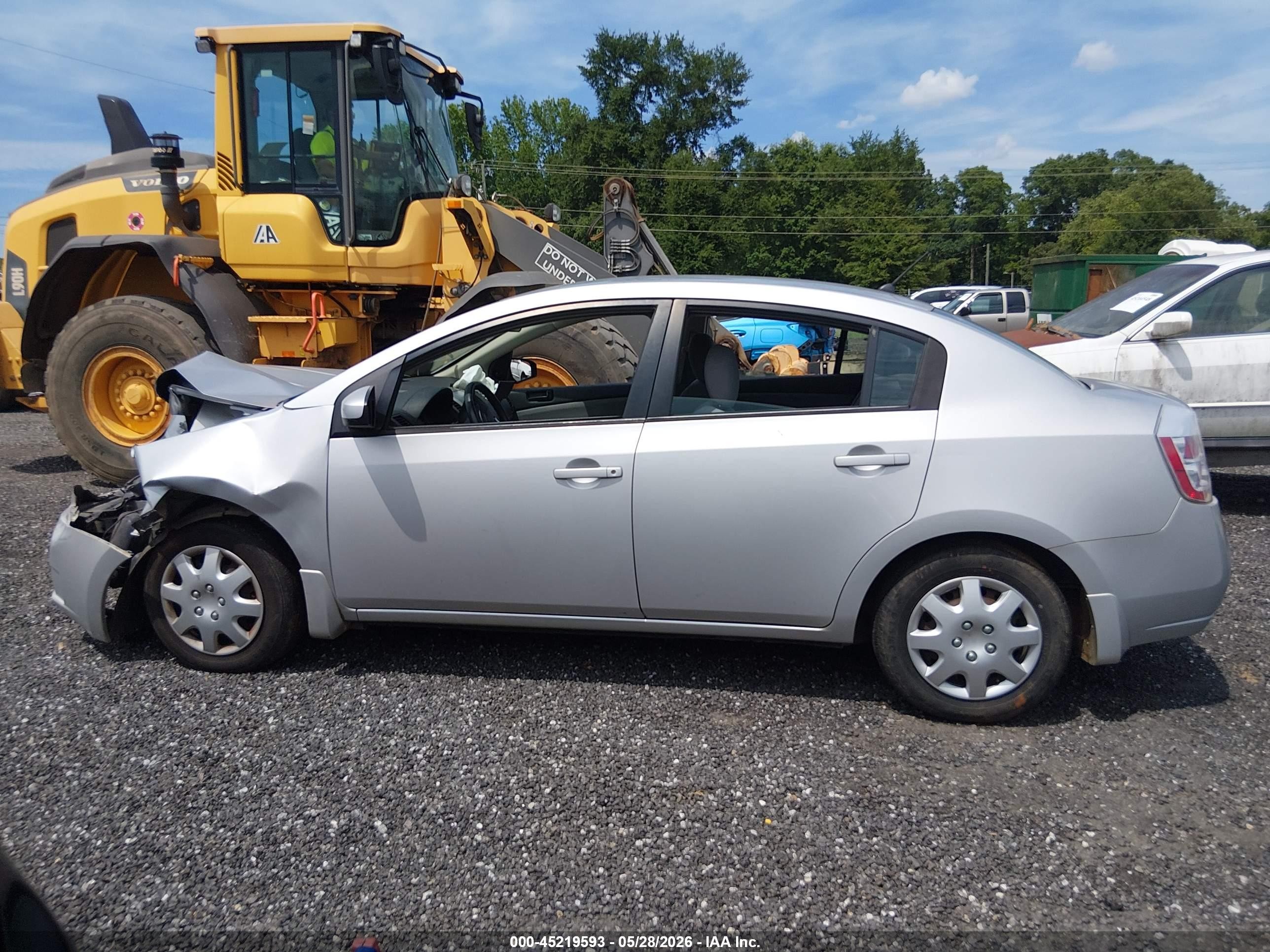 2009 Nissan Sentra 2.0 Silver vin: 3N1AB61EX9L680259