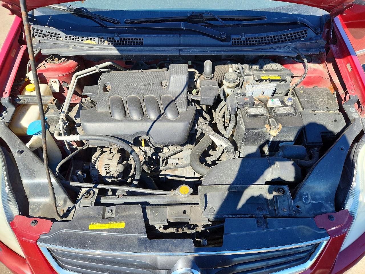 2010 Nissan Sentra 2.0 Burgundy vin: 3N1AB6AP0AL605687