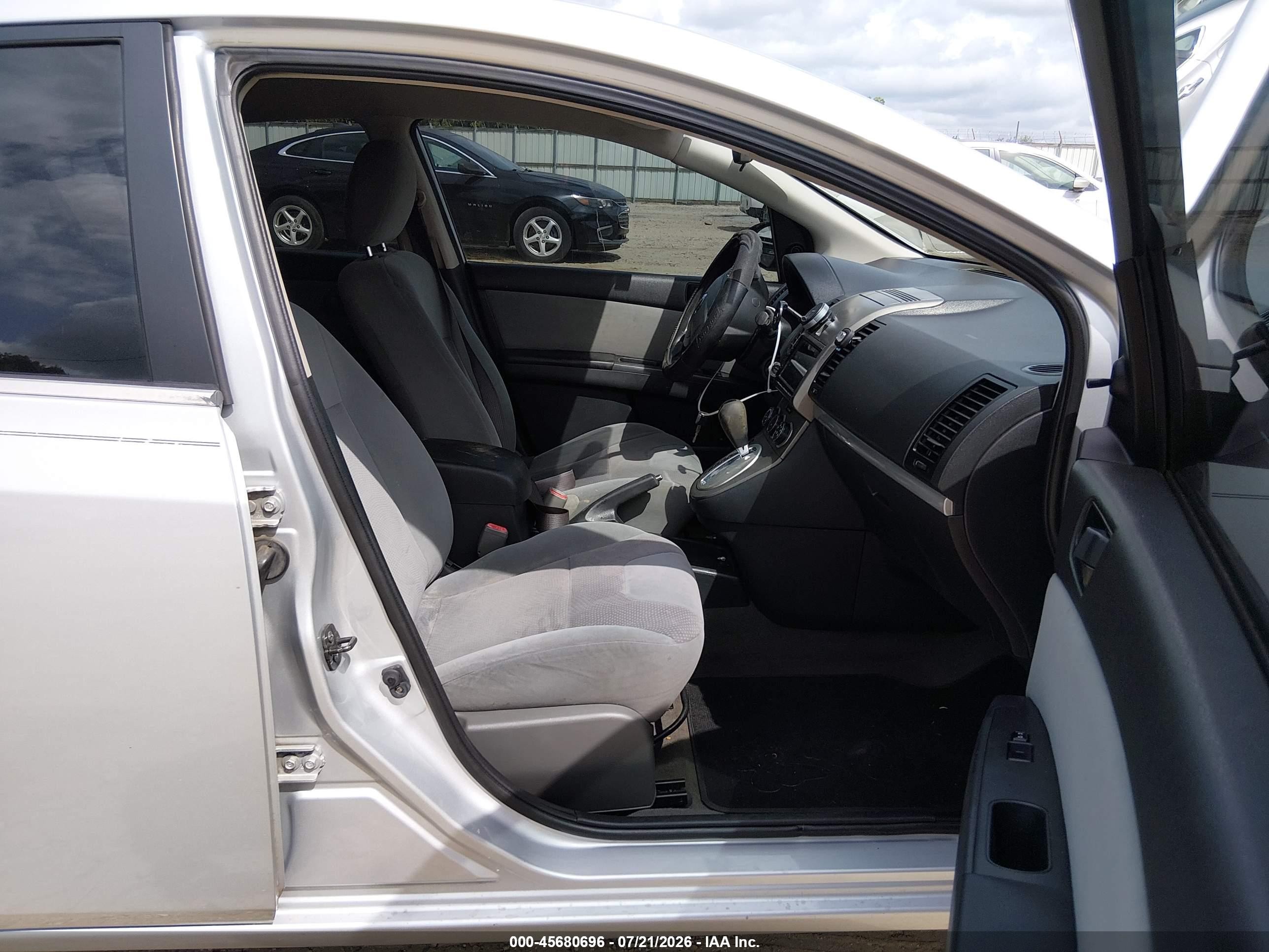 2010 Nissan Sentra 2.0 Silver vin: 3N1AB6AP0AL623011