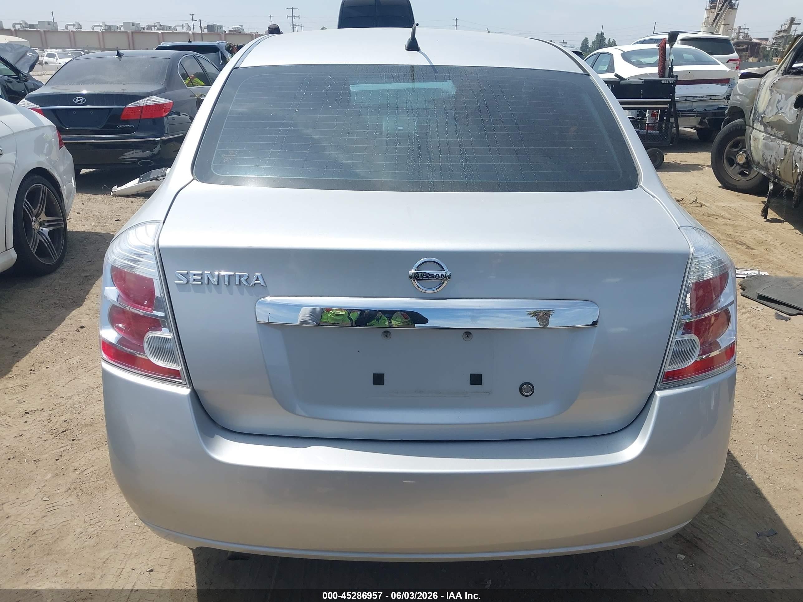 2010 Nissan Sentra 2.0s Gray vin: 3N1AB6AP0AL648152