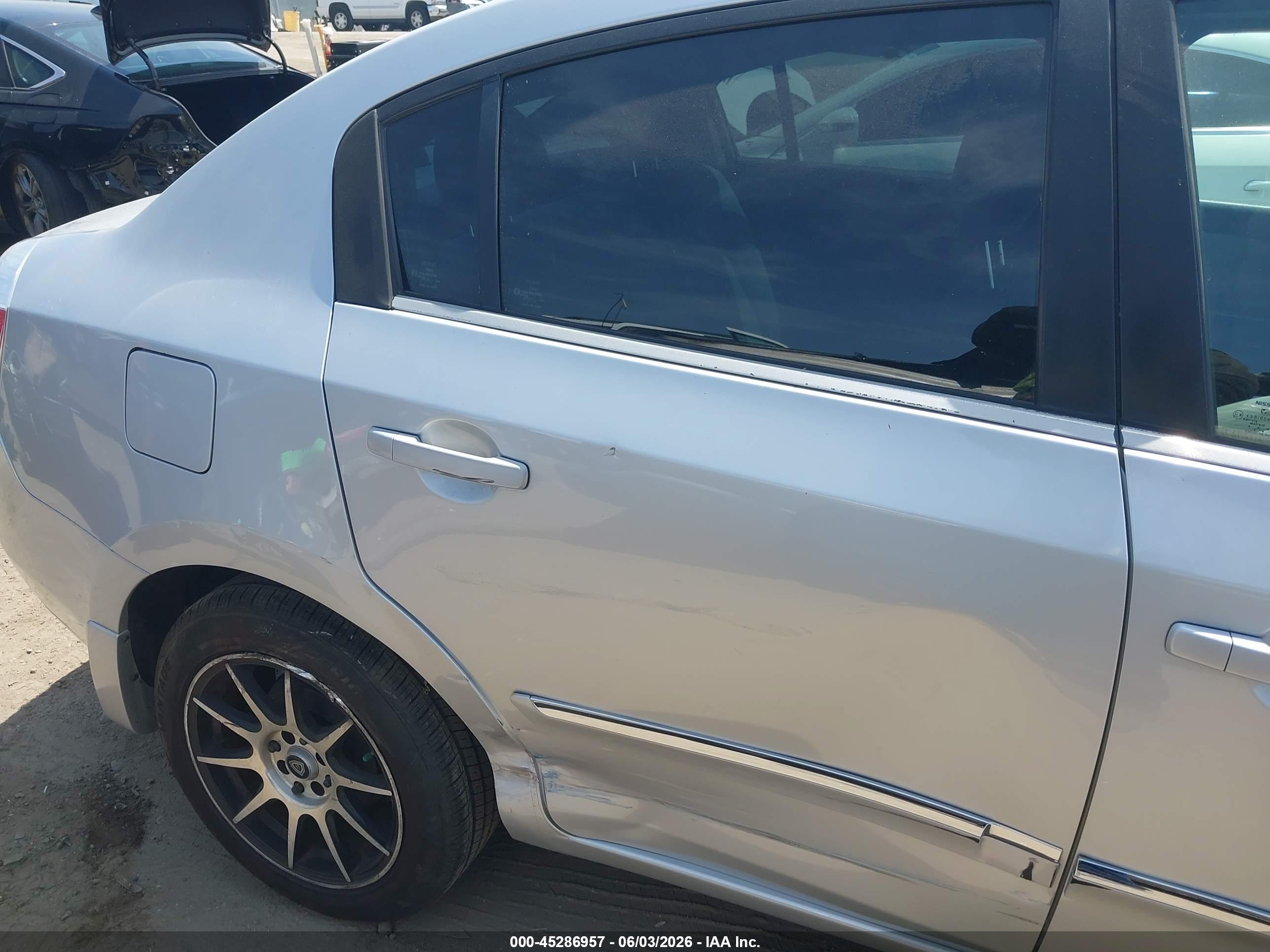 2010 Nissan Sentra 2.0s Gray vin: 3N1AB6AP0AL648152