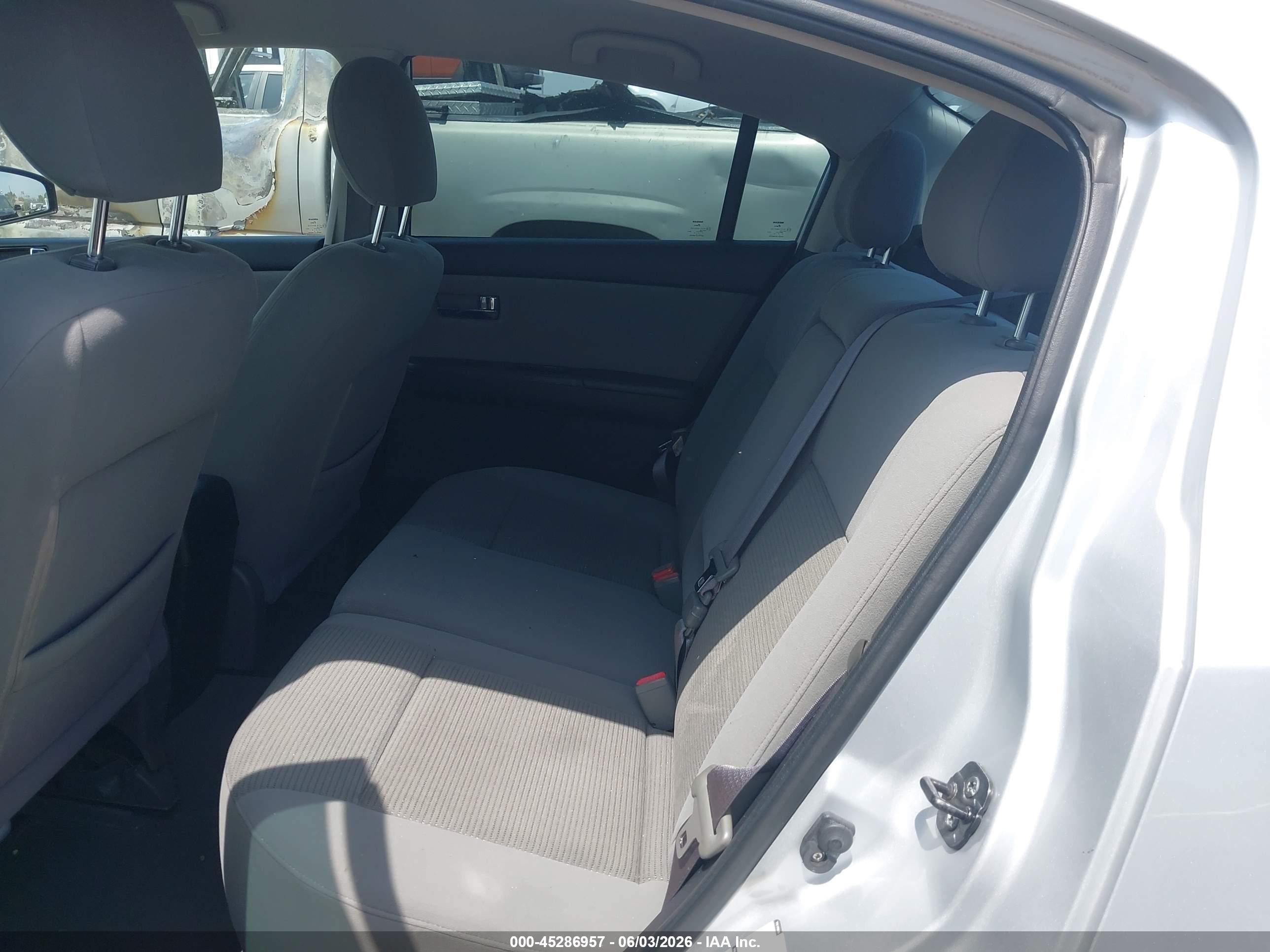2010 Nissan Sentra 2.0s Gray vin: 3N1AB6AP0AL648152