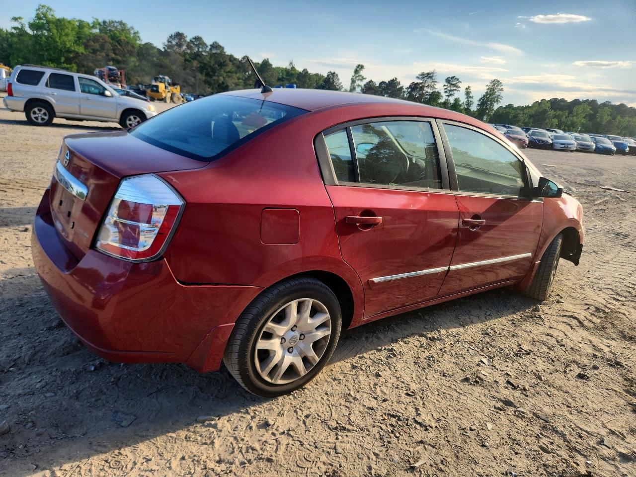 2010 Nissan Sentra 2.0 Red vin: 3N1AB6AP0AL719804