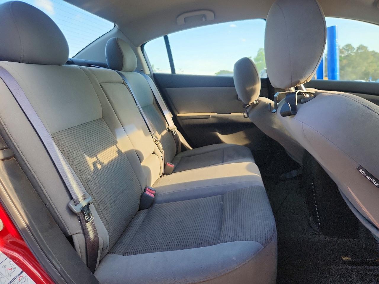 2010 Nissan Sentra 2.0 Red vin: 3N1AB6AP0AL719804