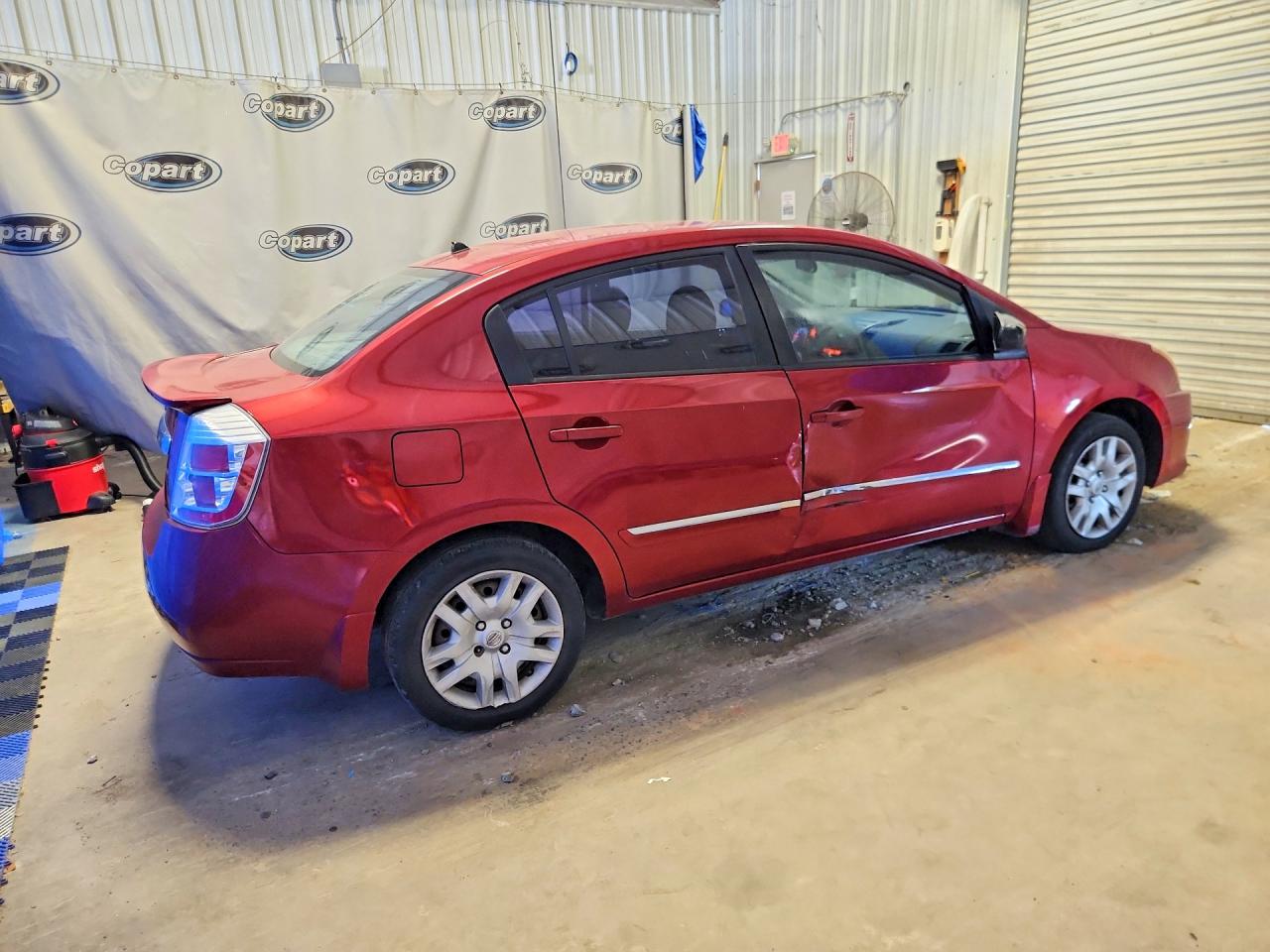 2011 Nissan Sentra 2.0 Red vin: 3N1AB6AP0BL624676