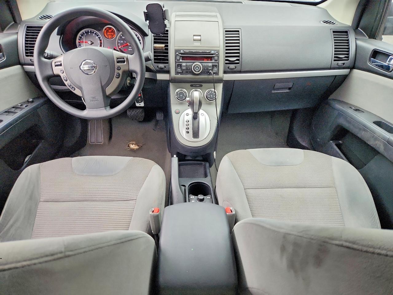 2011 Nissan Sentra 2.0 Серебряный vin: 3N1AB6AP0BL638741