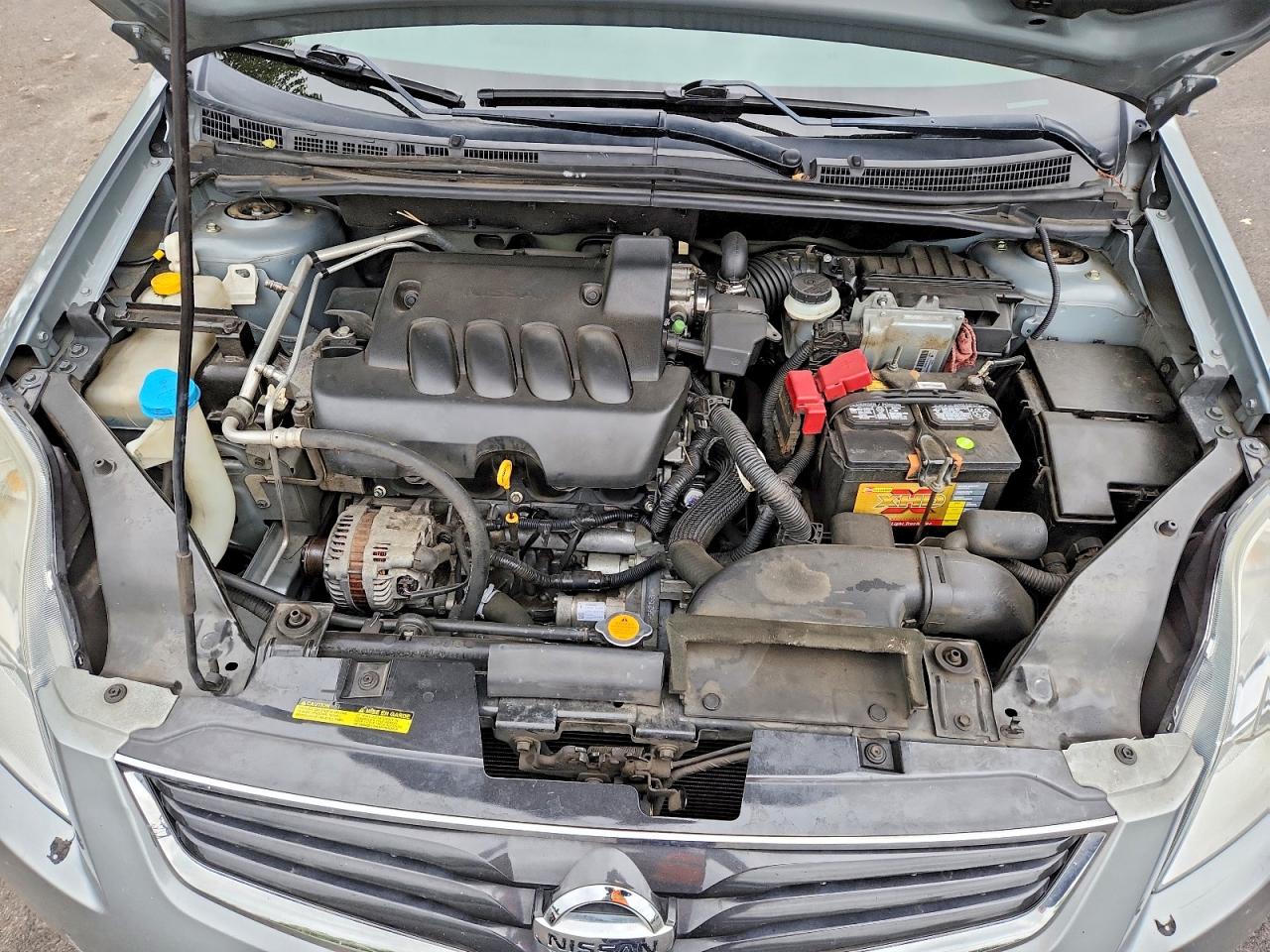 2011 Nissan Sentra 2.0 Серебряный vin: 3N1AB6AP0BL638741