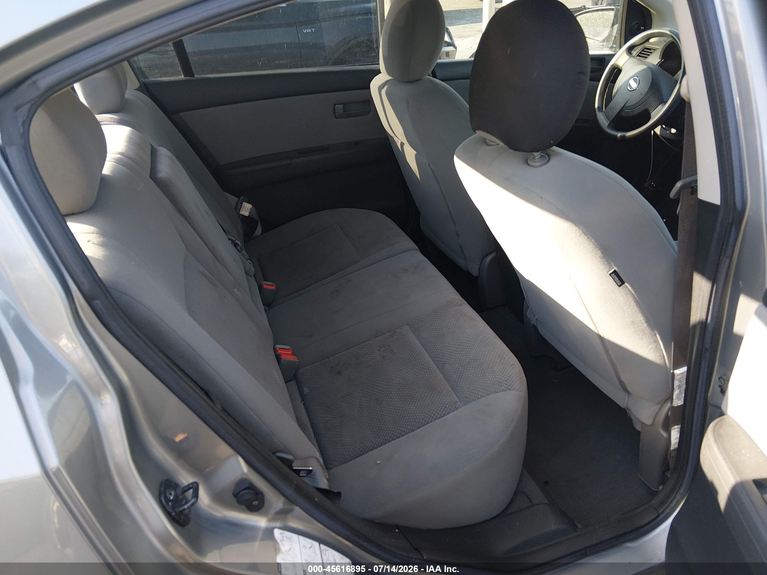 2011 Nissan Sentra 2.0 Silver vin: 3N1AB6AP0BL671481