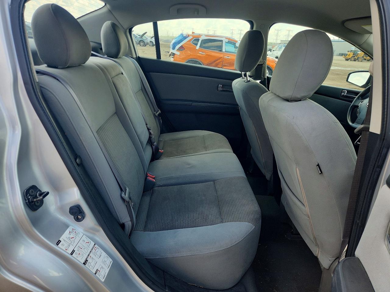 2011 Nissan Sentra 2.0 Silver vin: 3N1AB6AP0BL674848
