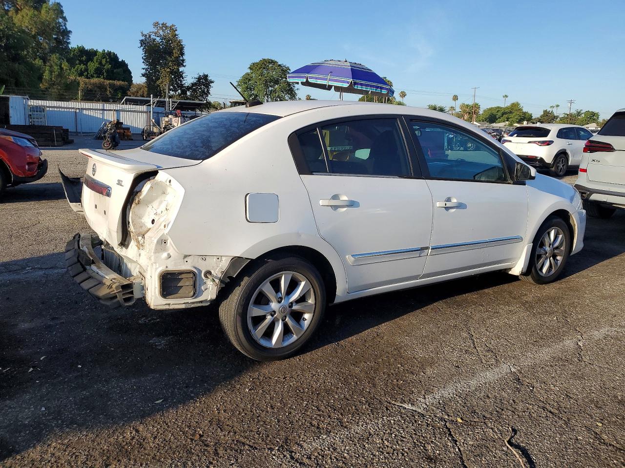 2011 Nissan Sentra White vin: 3N1AB6AP0BL719058