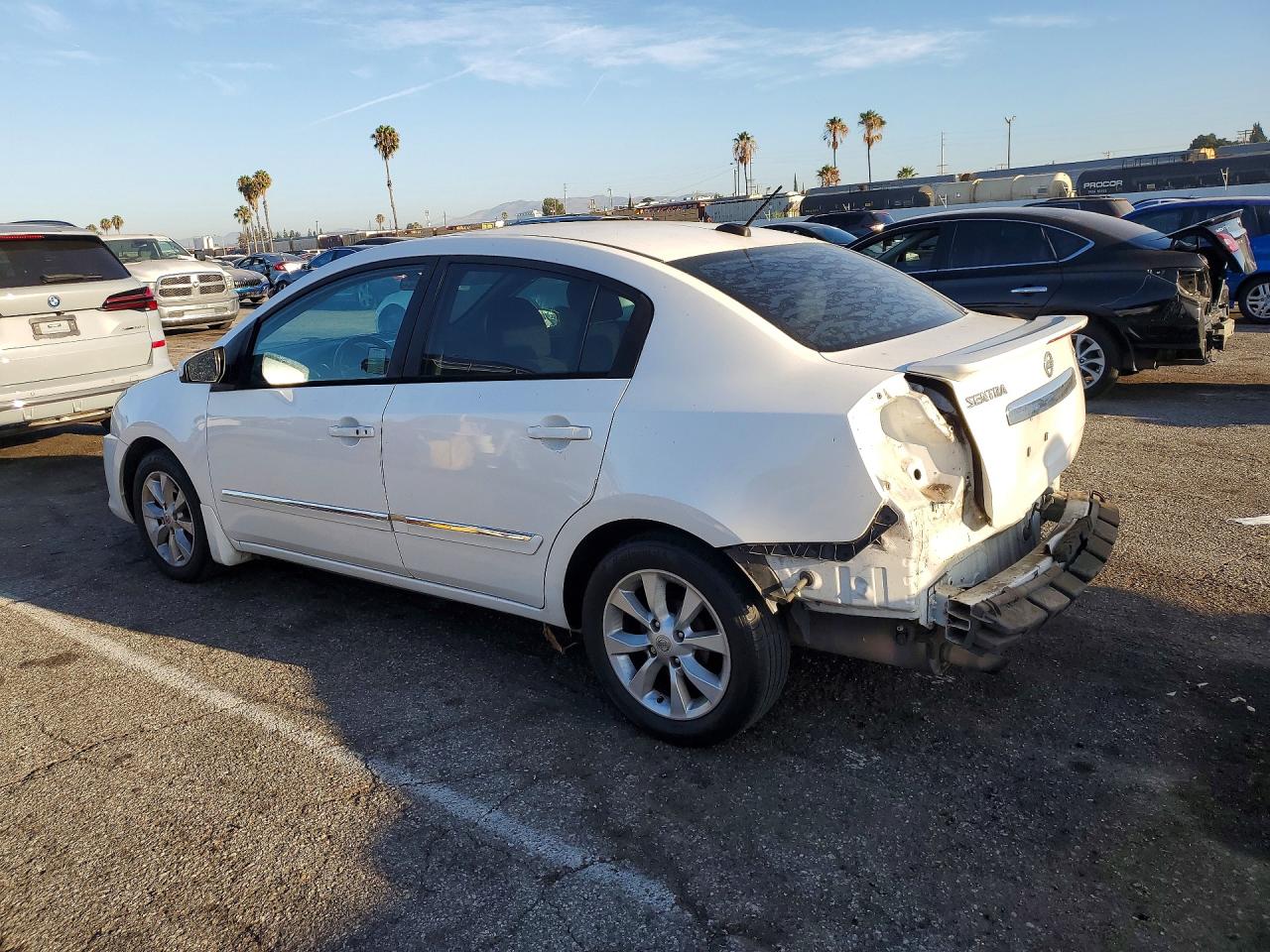 2011 Nissan Sentra White vin: 3N1AB6AP0BL719058