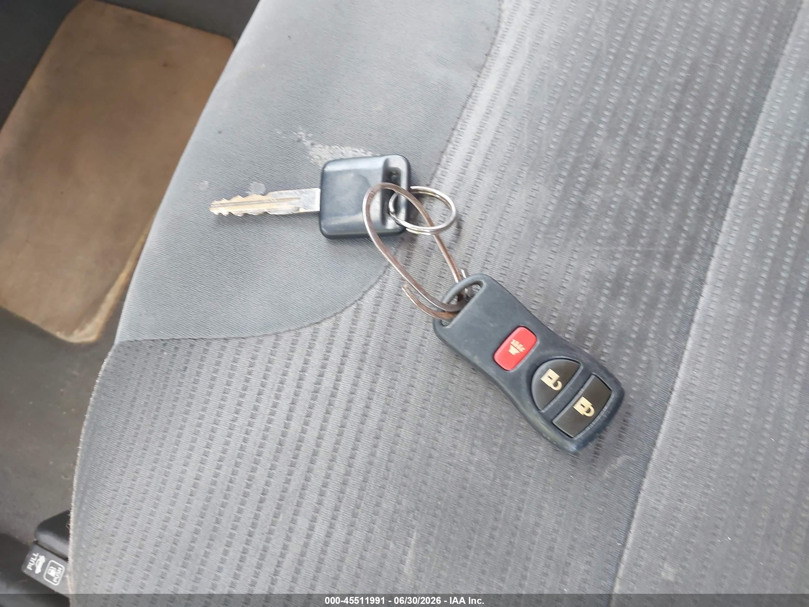 2012 Nissan Sentra 2.0 S Серебряный vin: 3N1AB6AP0CL692025