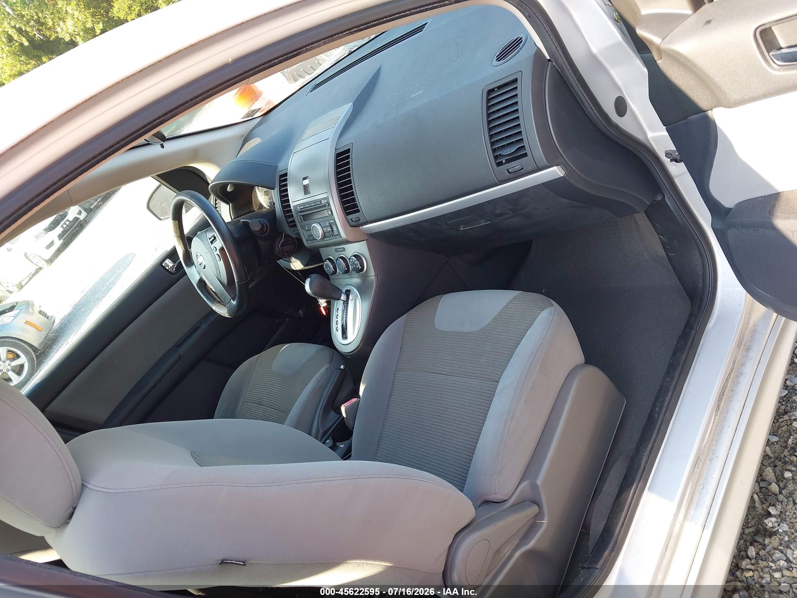 2012 Nissan Sentra 2.0 Sr Серебряный vin: 3N1AB6AP0CL710538